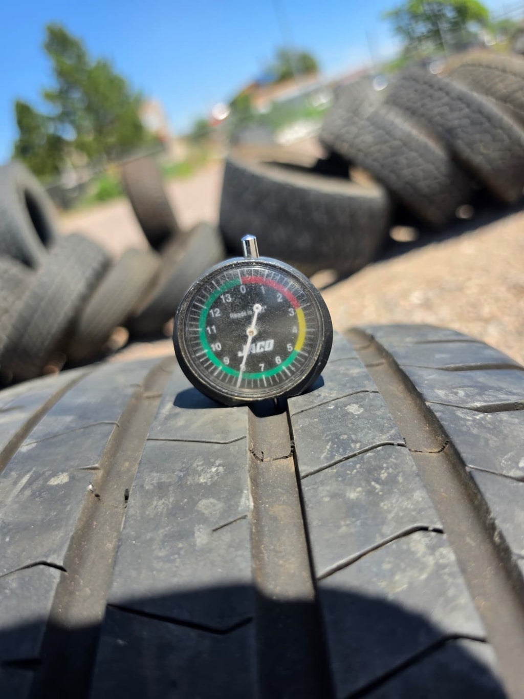 275/30R20 Single (1 Used Tire) Pirelli Pzero