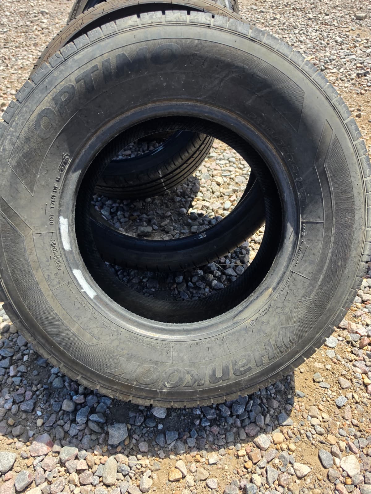 235/70R15 Single (1 Used Tire) Hankook Optimo