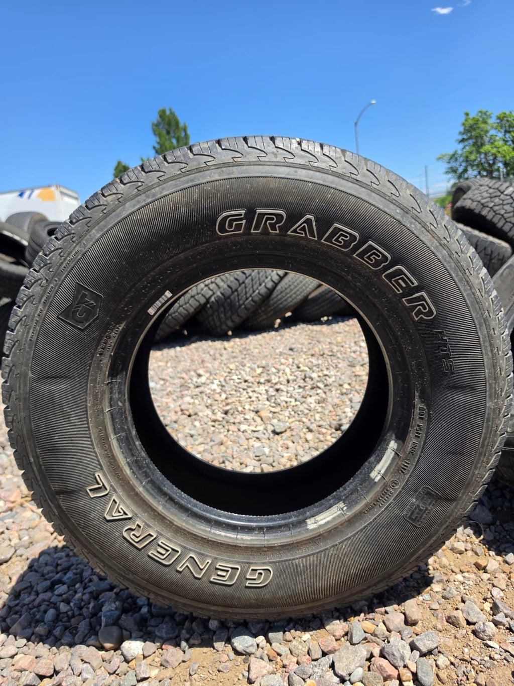 235/75R15 Single (1 Used Tire) General Graber