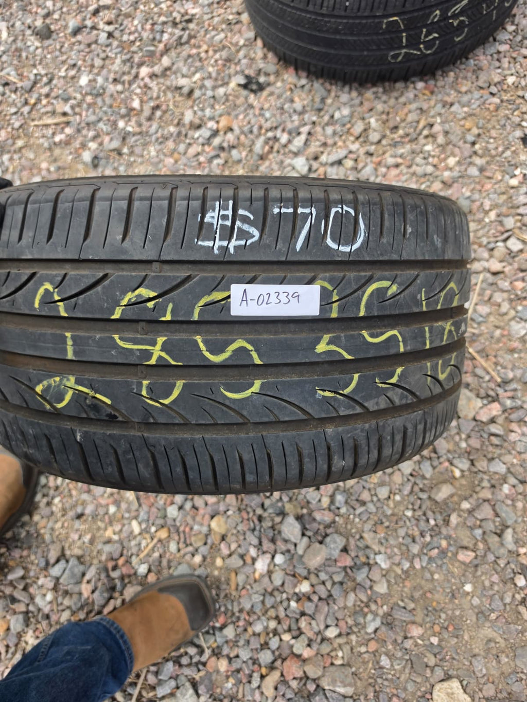 285/35ZR18 Single (1 Used Tire) Lexani Lx Uhp 207