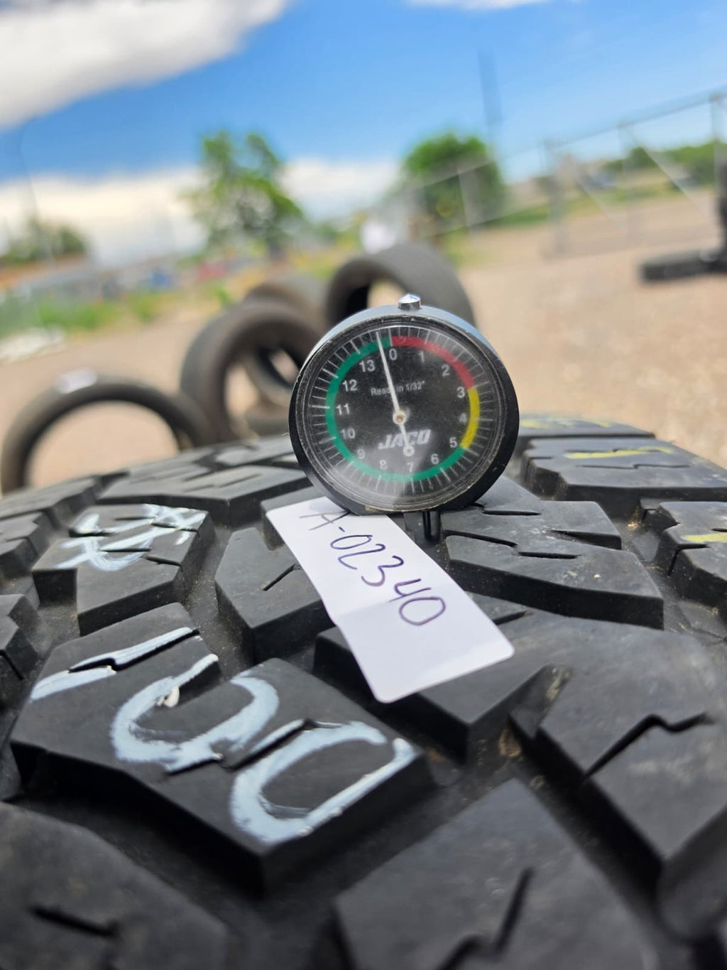 LT35x11.50R20 Single (1 Used Tire) Toyo Open Country