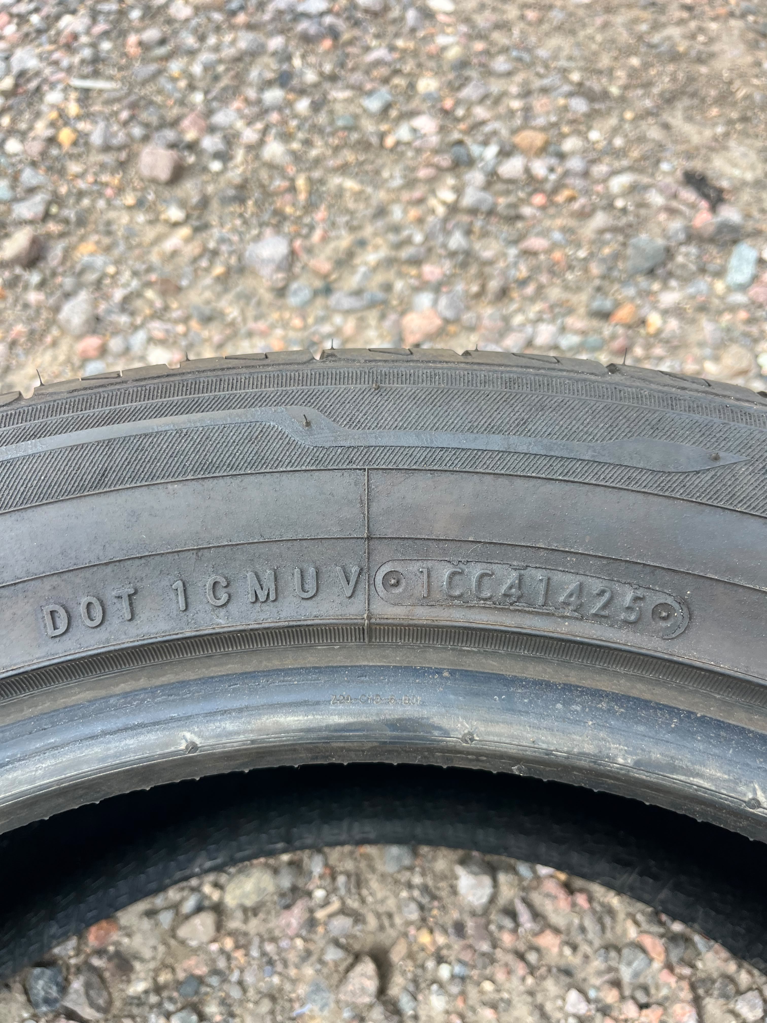 255/50R20 Set (4 Used Tires) Toyo Extensa