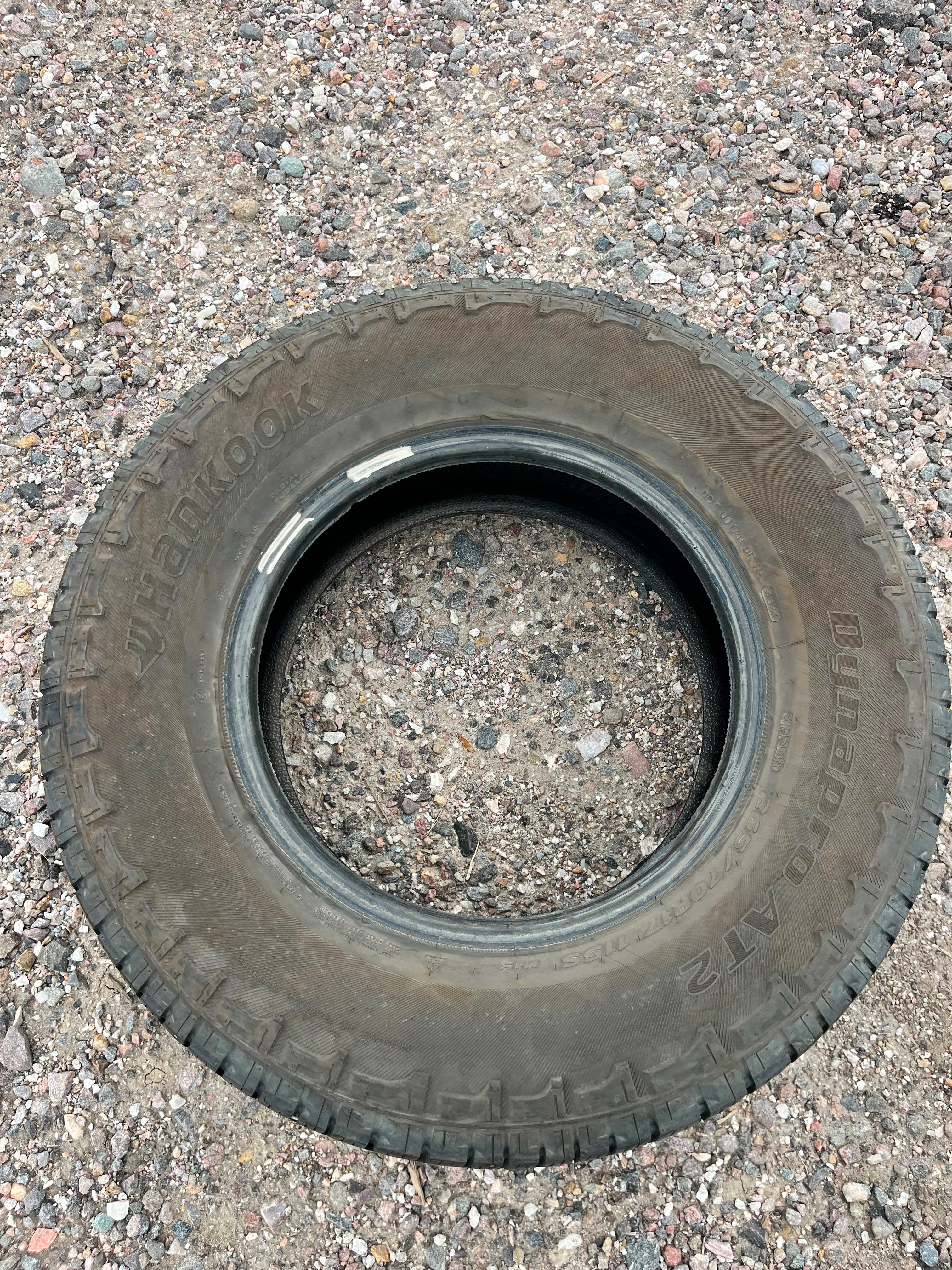 265/70R17 Pair (2 Used  Tires) Hankook Dynapro AT2