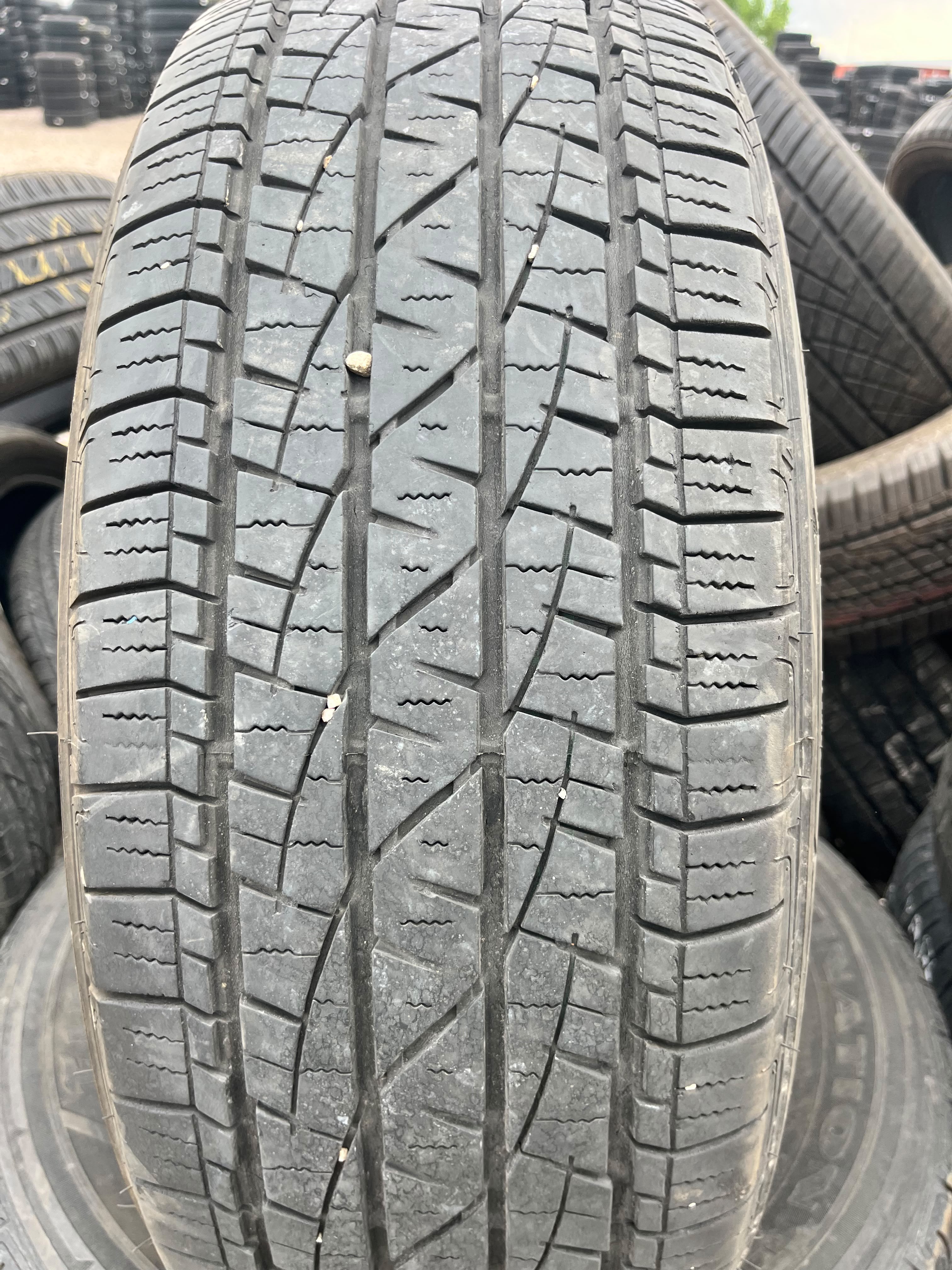 265/65R17 Single (1 Used Tire) Firestone Destination LE2