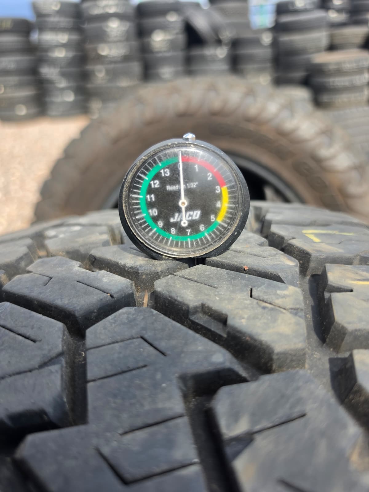 LT285/60R20 Single (1 Used Tire) Falken Wild Peak