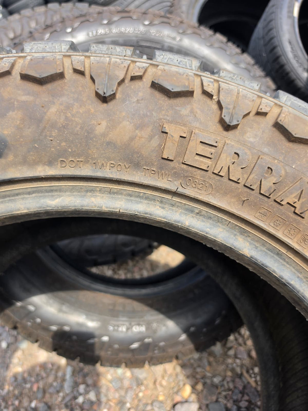 LT35x15.50R22 Single (1 Used Tire) Venmon Power Terra Hunter RT