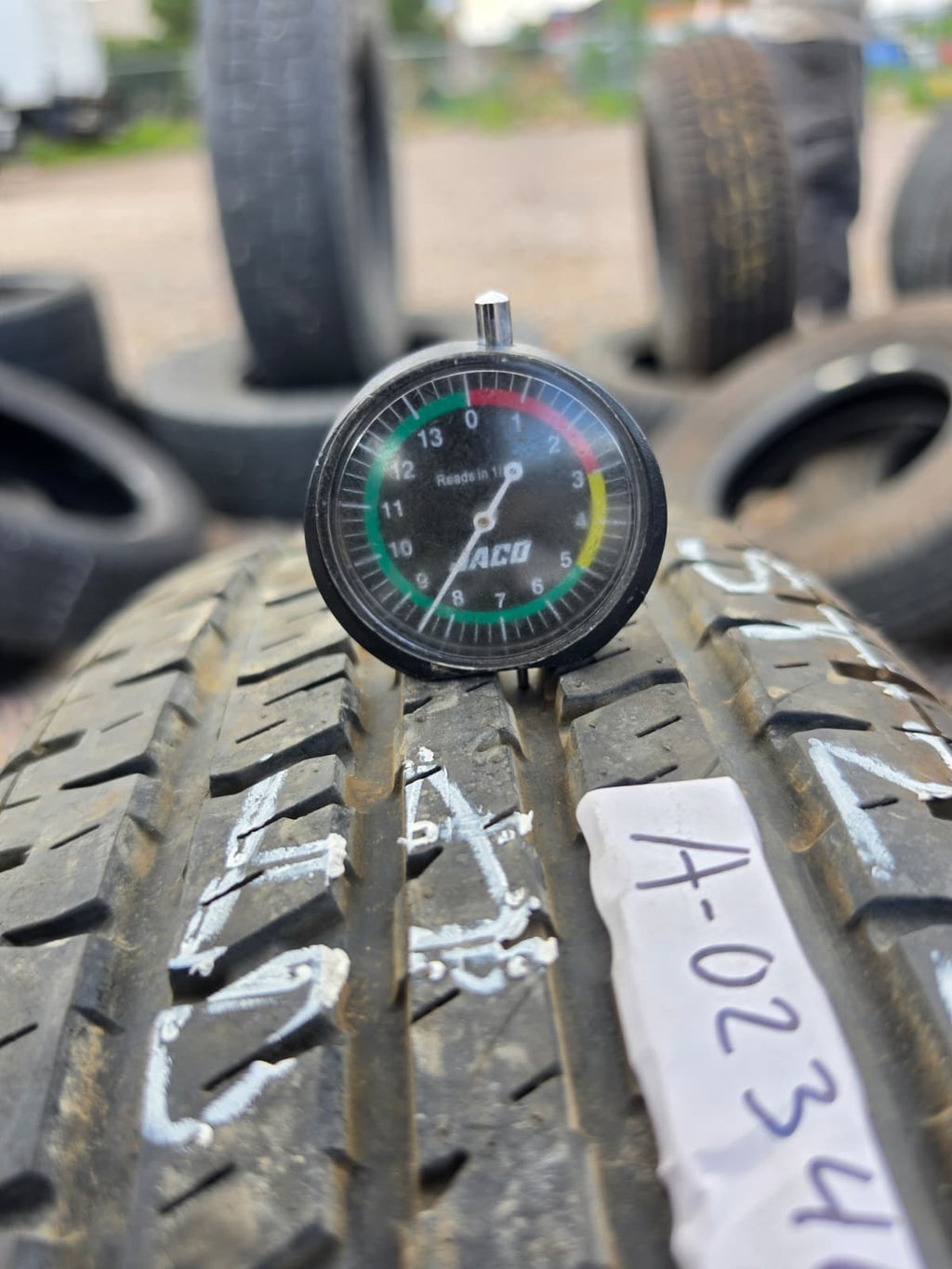 ST225/75R15 Single (1 Used Tire) Free Country D207 Pro