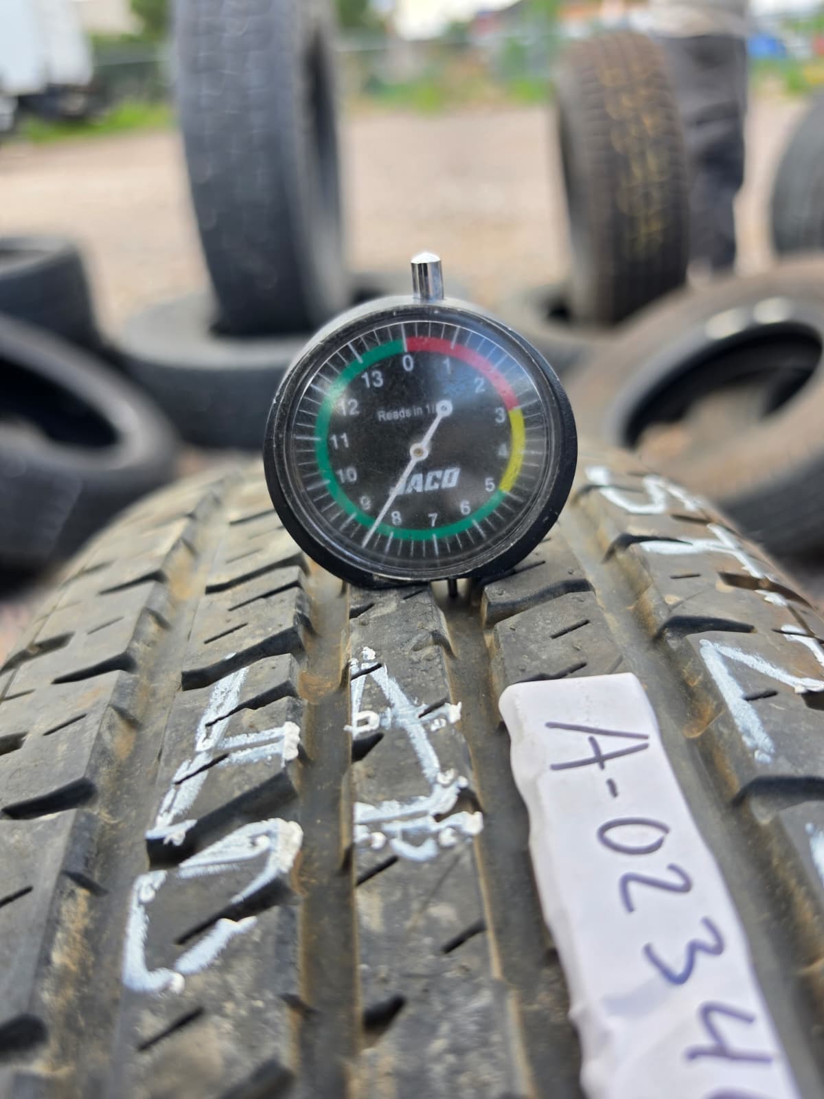 ST225/75R15 Single (1 Used Tire) Free Country D207 Pro