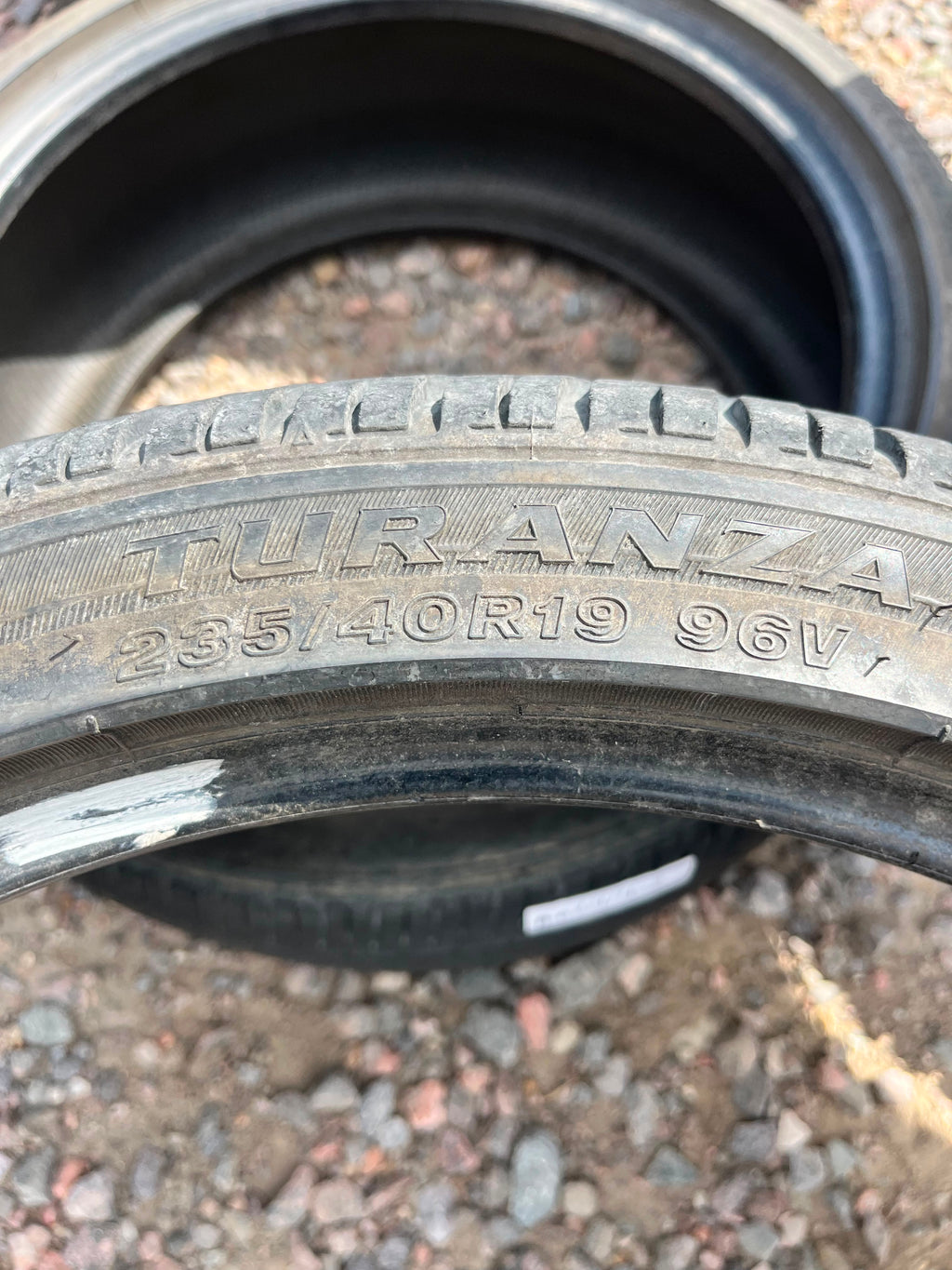 235/40R19 Pair (2 Used Tires) Bridgestone Turanza