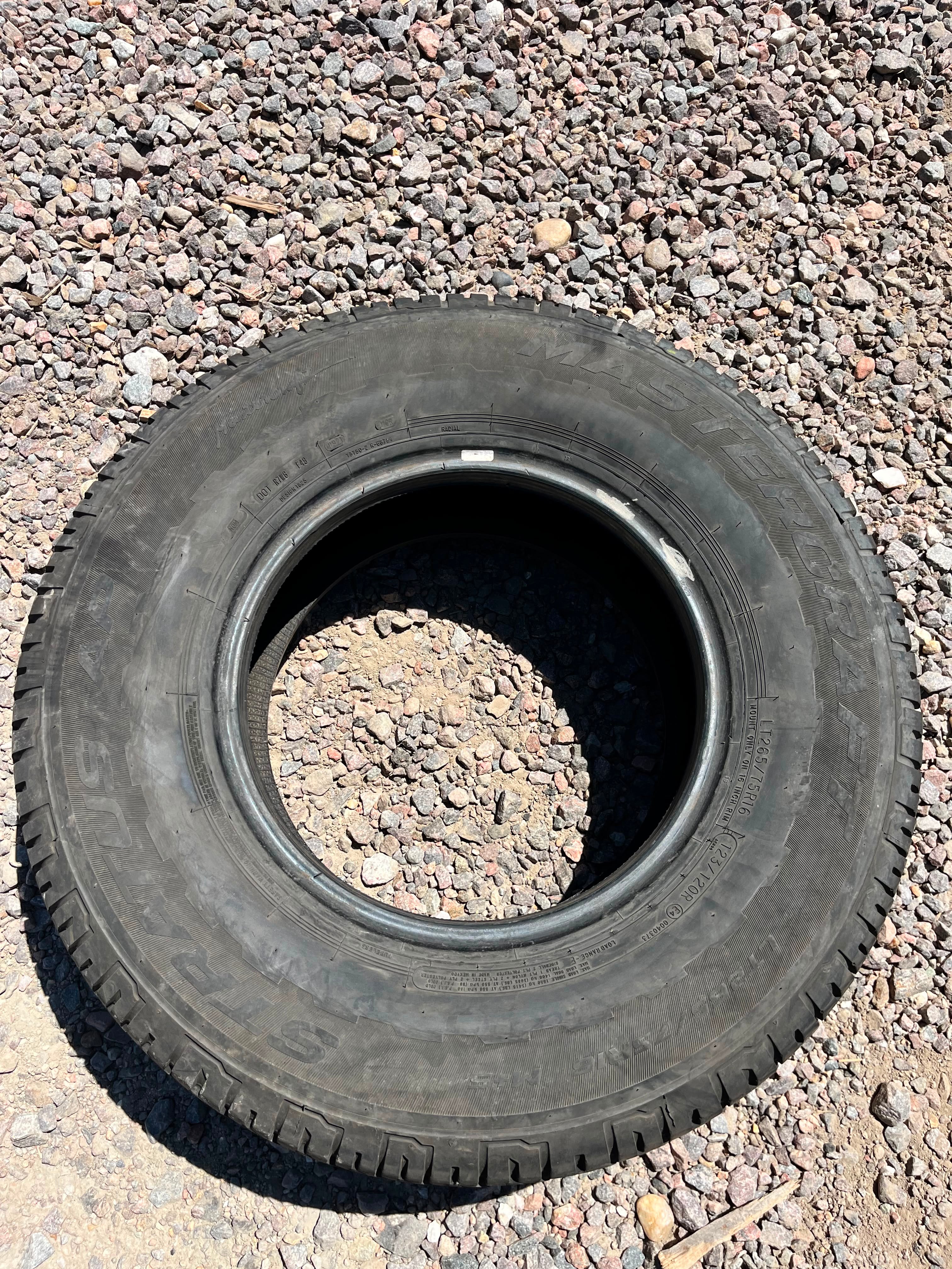 LT265/75R16 Single (1 Used Tire) Mastercraft Stratus