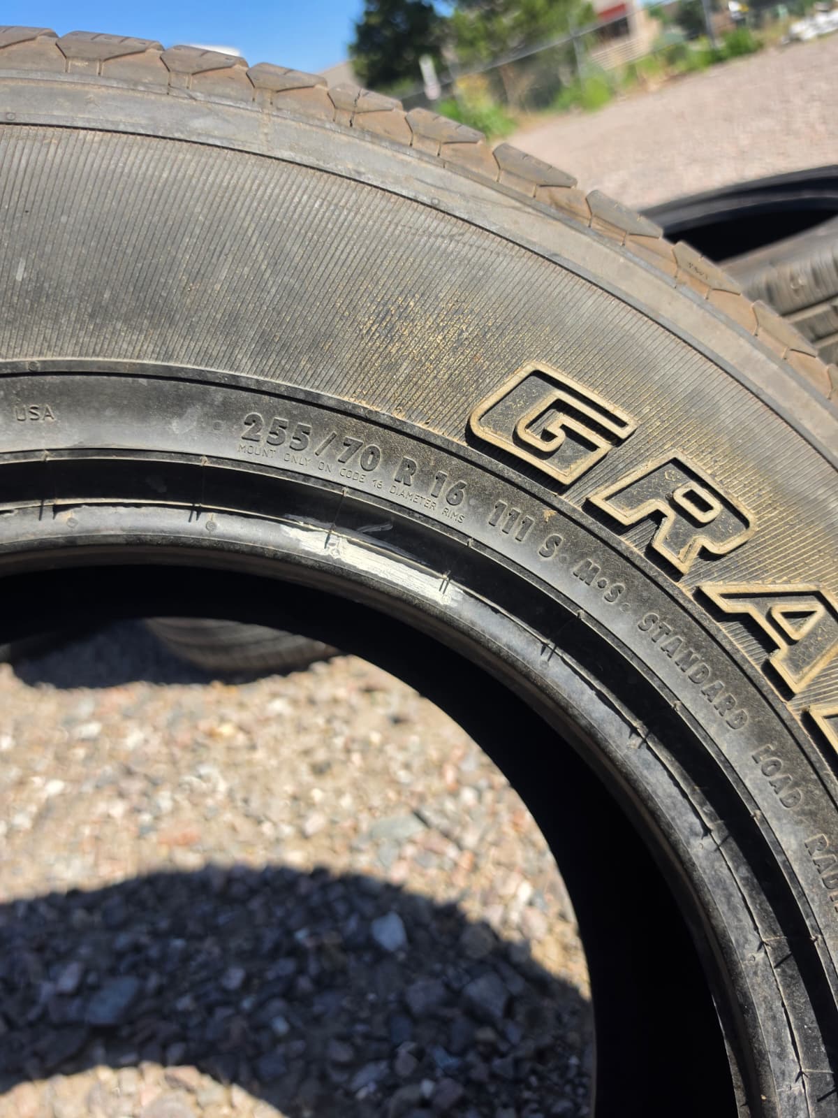 255/70R16 Single (1 Used Tire) General Grabber Stx2