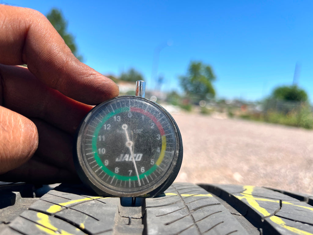 295/40R20 Single (1 Used Tire) Michelín Latitude Tour HP