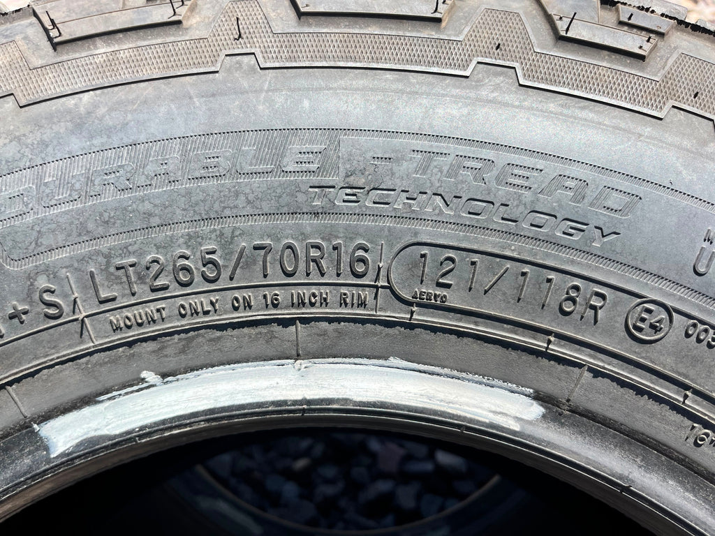 LT265/70R16 Single (1 Used Tire) Cooper Discoverer
