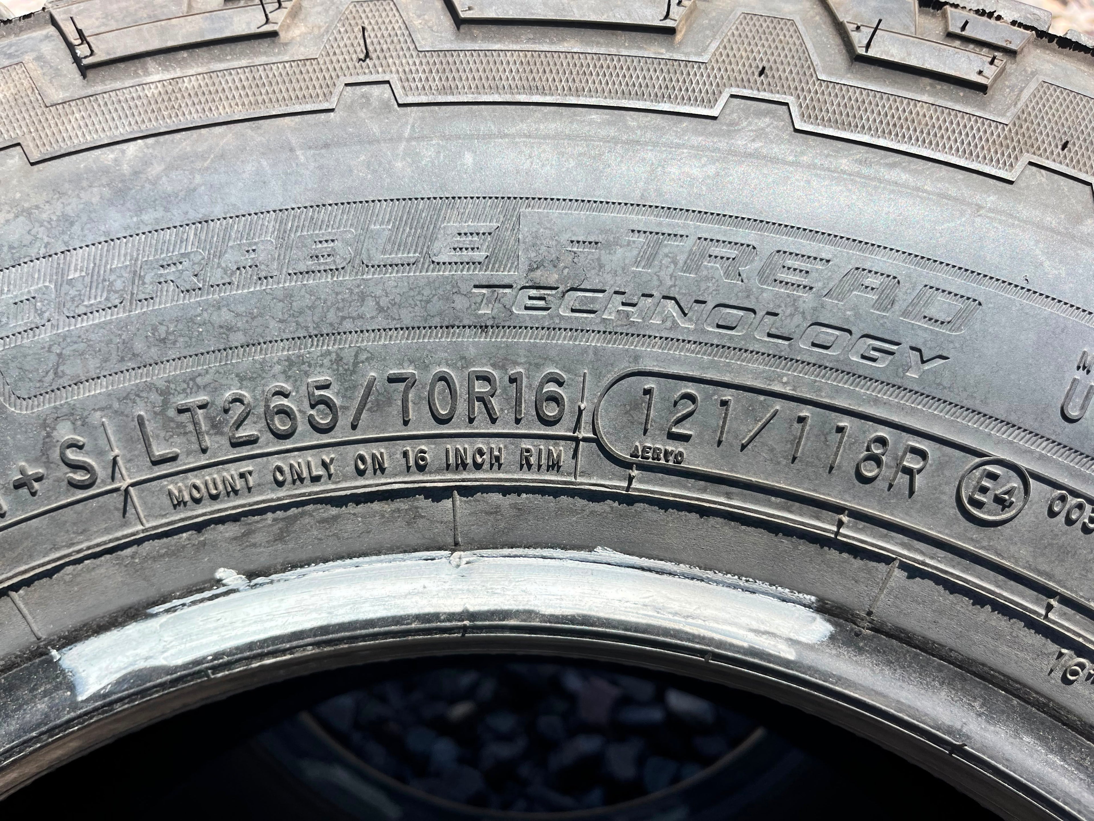 LT265/70R16 Single (1 Used Tire) Cooper Discoverer