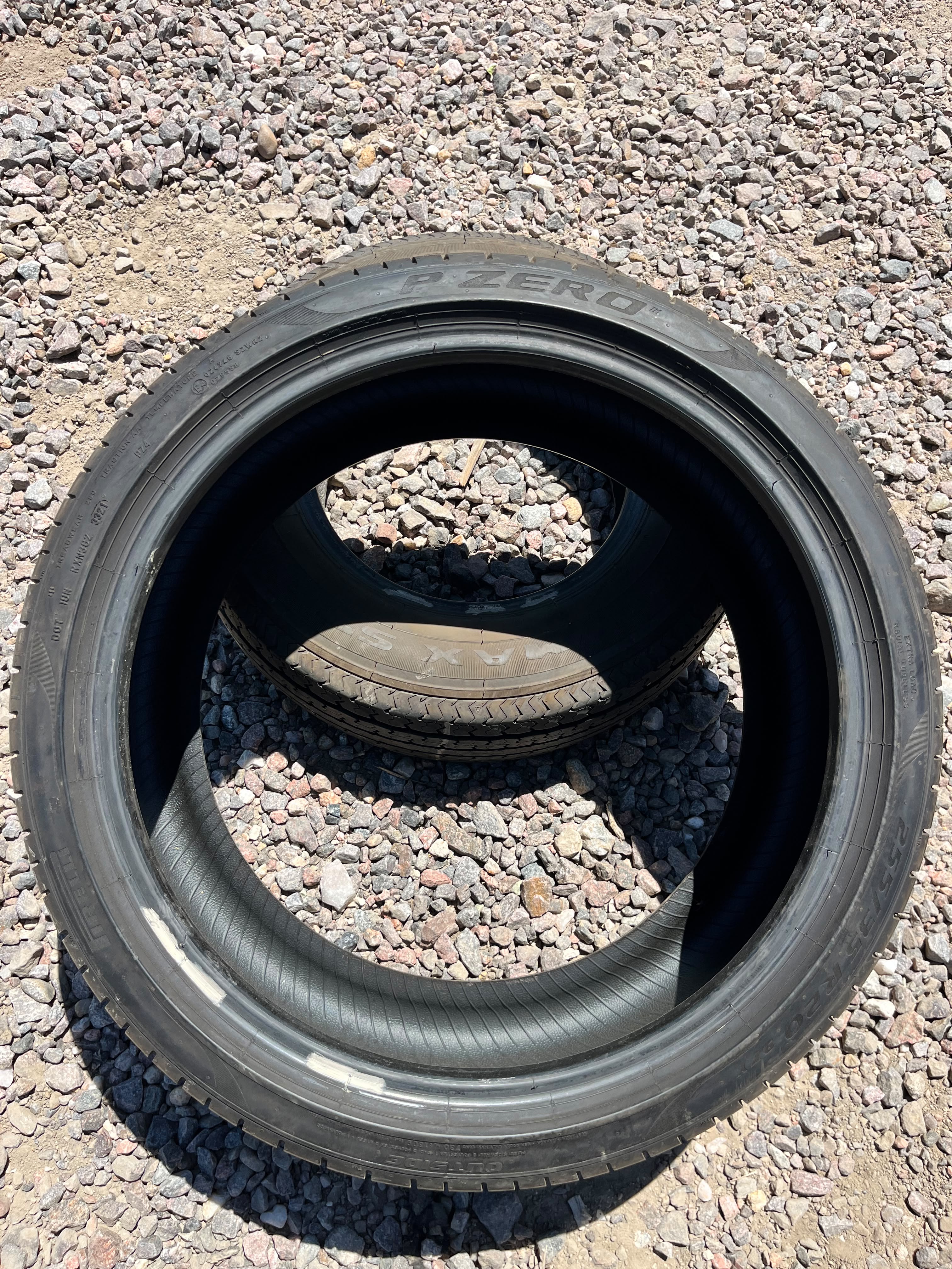 255/35R20 Single (1 Used Tire) Pirelli P Zero