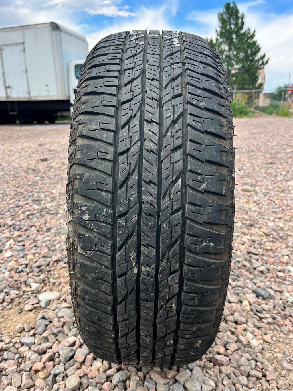 225/60R17 Single (1 Used Tire)Yokohama Geolandar