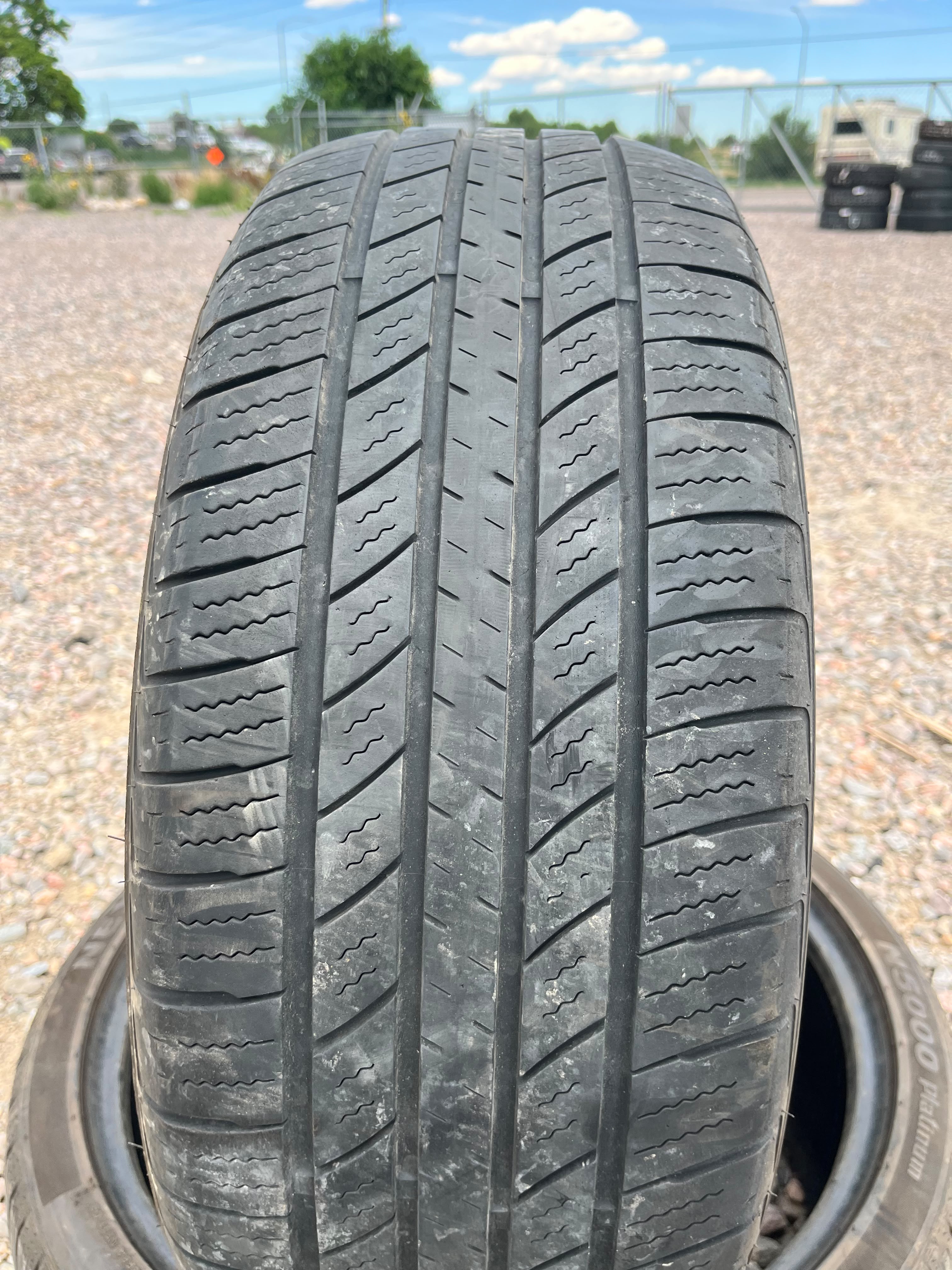 235/60R16 Single (1 Used Tire) Advanta Trg-750