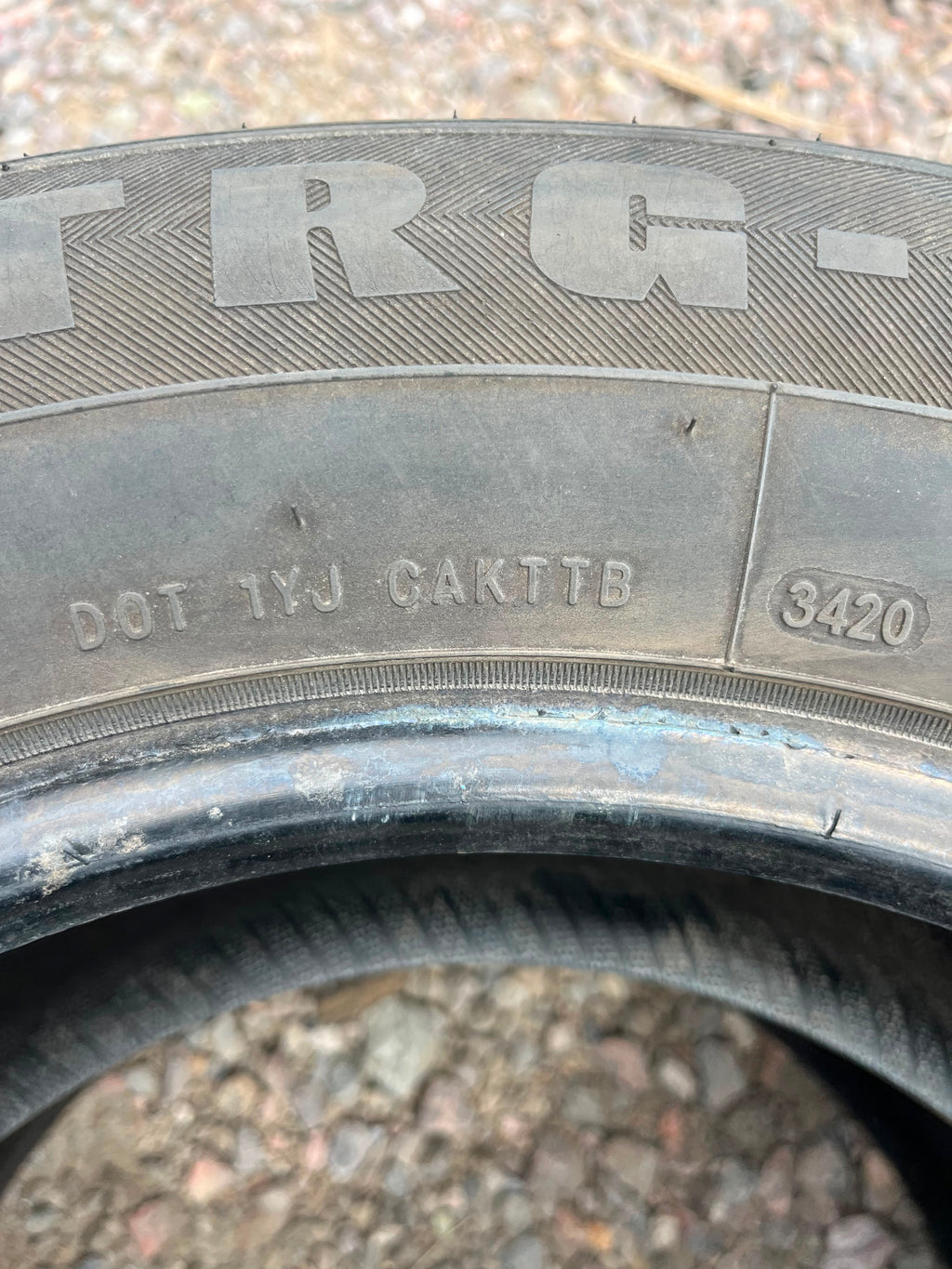 235/60R16 Single (1 Used Tire) Advanta Trg-750