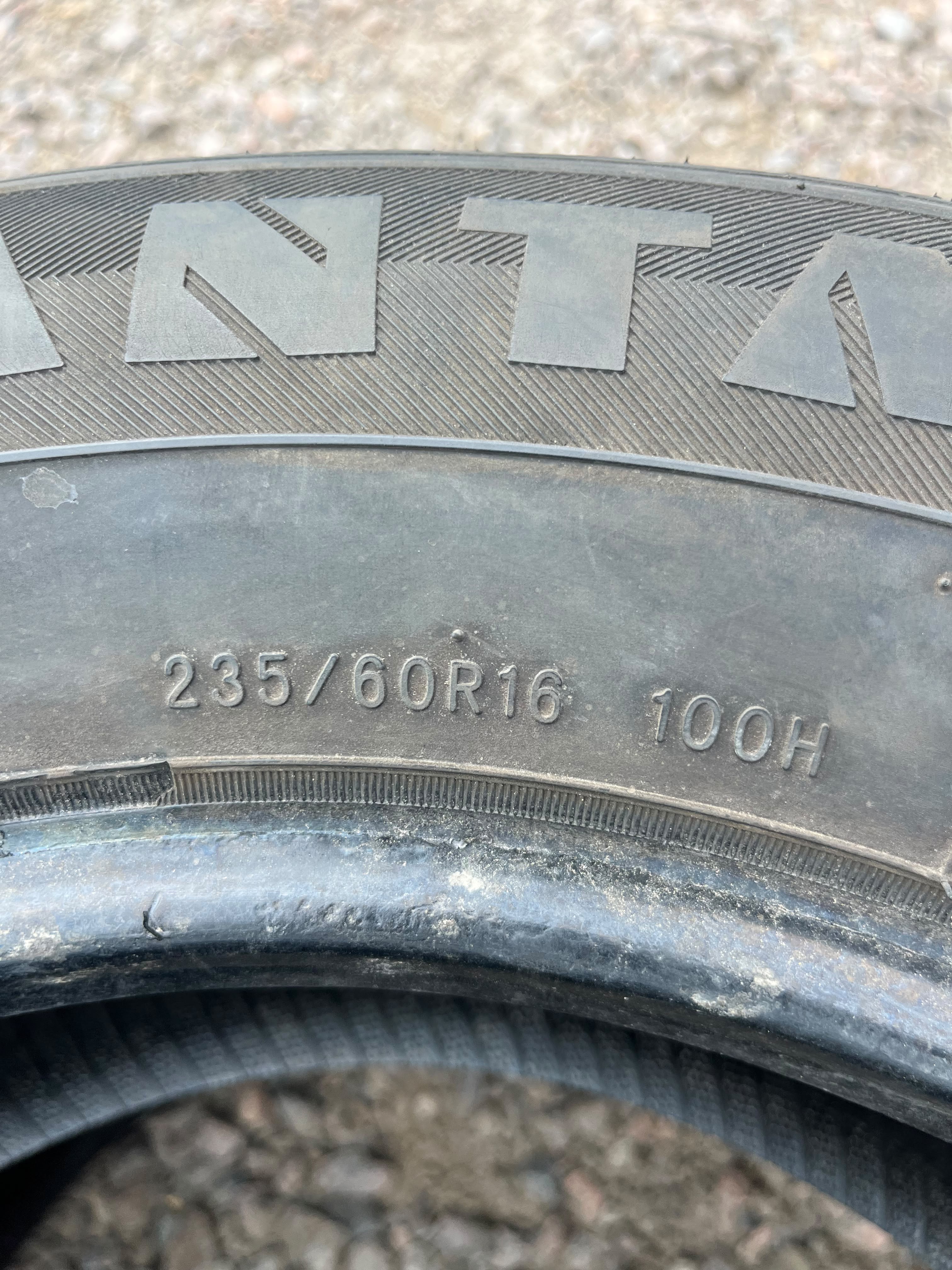 235/60R16 Single (1 Used Tire) Advanta Trg-750
