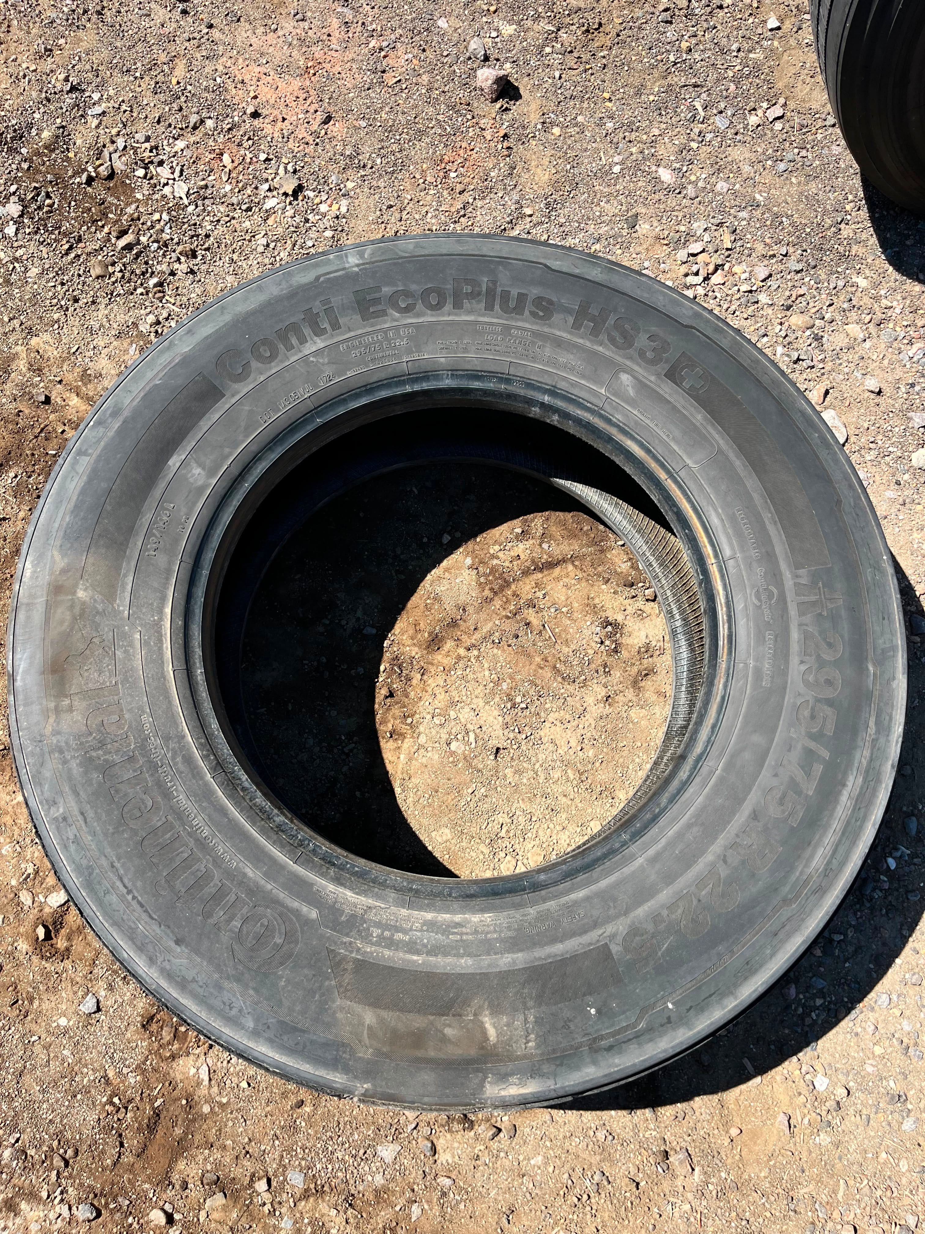 295/75R22.5 Single (1 Used Tire) Continental Conti Ecoplus HS3