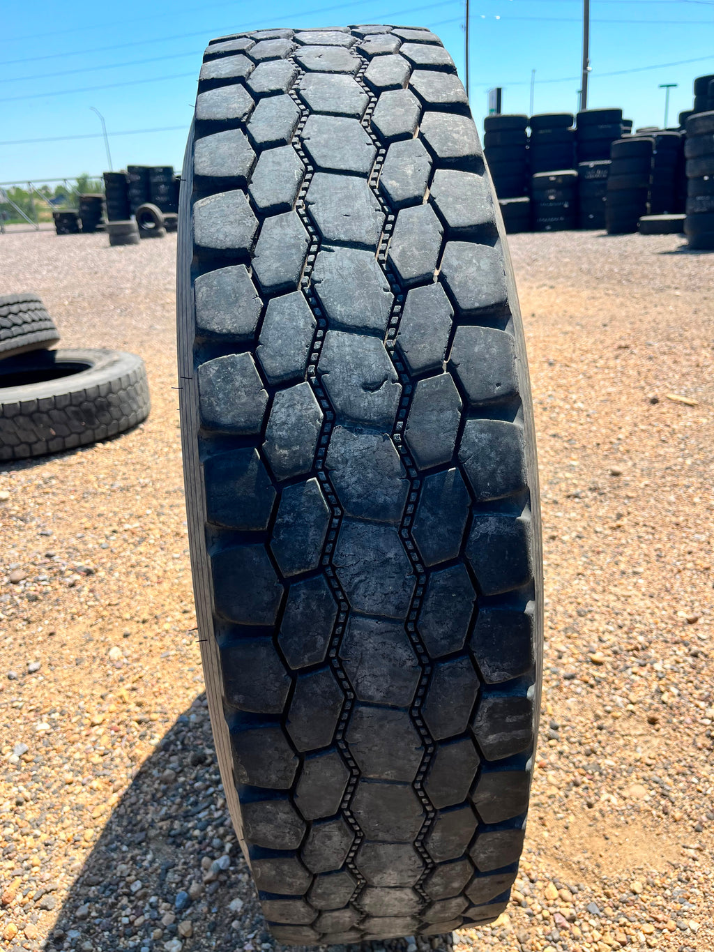 11R24.5 Set (5 Used Tires) Bridgestone M799