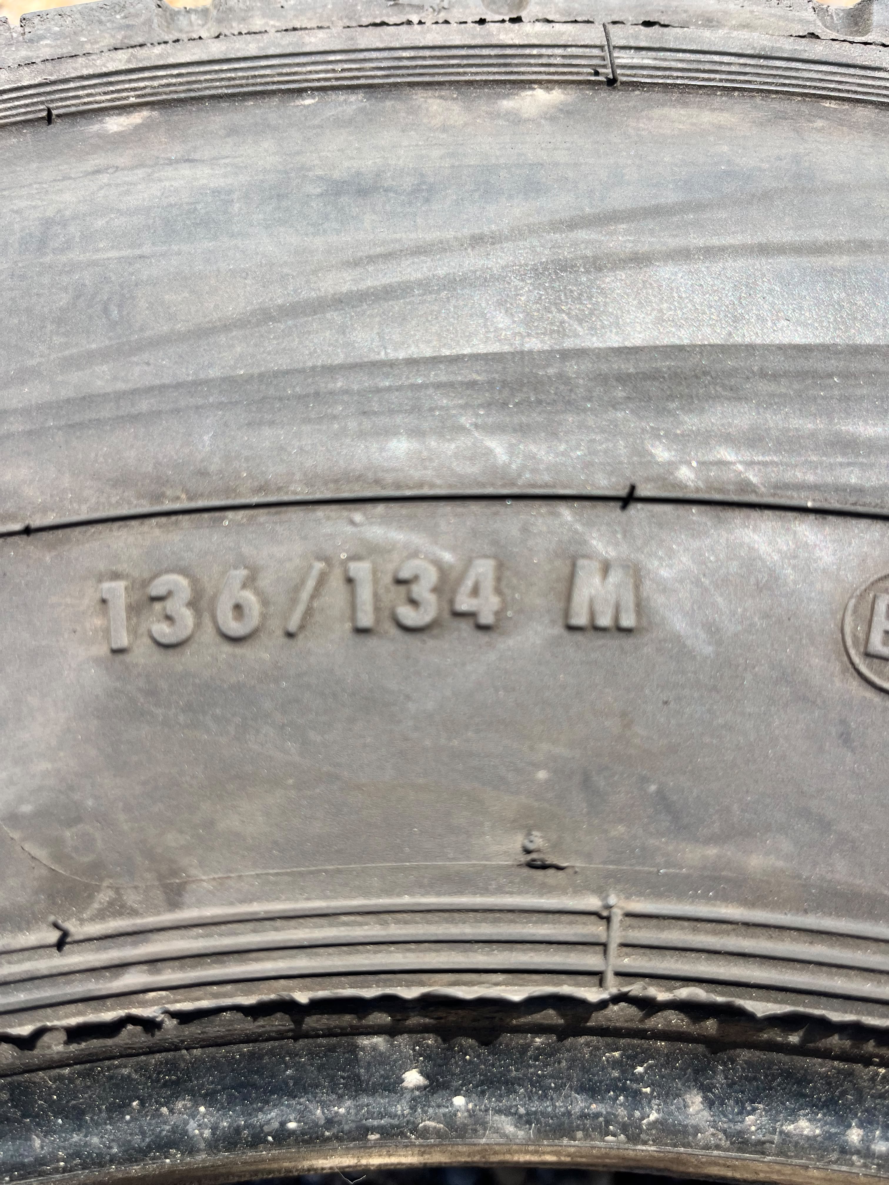 245/70R19.5 Set (4 Used Tires) Continental HDR