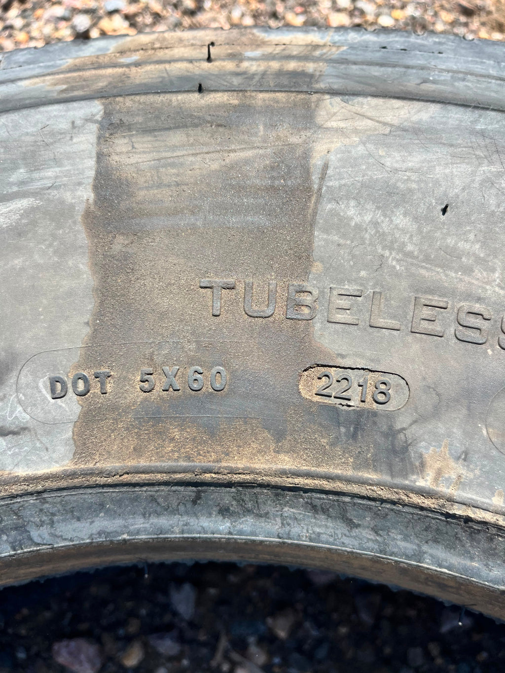 295/75R22.5 Single (1 Used Tire) Aeolus HN808
