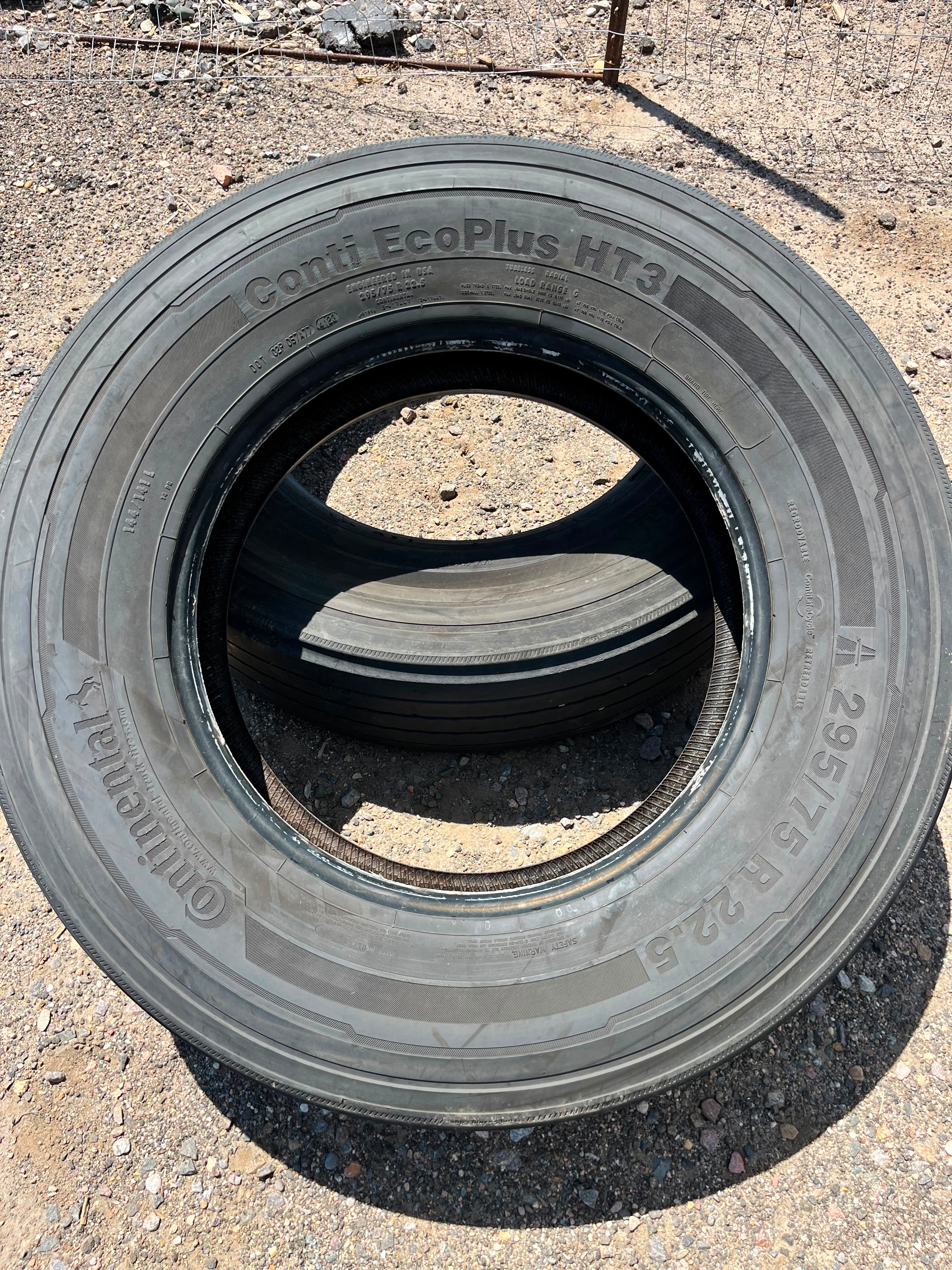 295/75R22.5 Pair (2 Used Tires) Continental Conti Ecoplus HT3