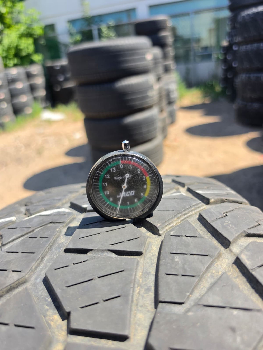 265/60R20 Set (4 Used Tires) Yokohama Geolander X-CV