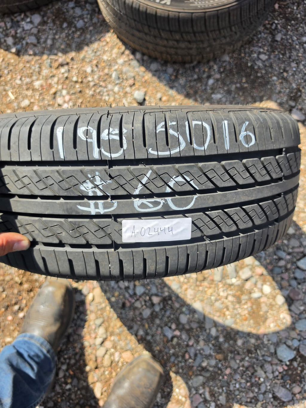 195/50R16 Single (1 Used Tire) Achilles 122