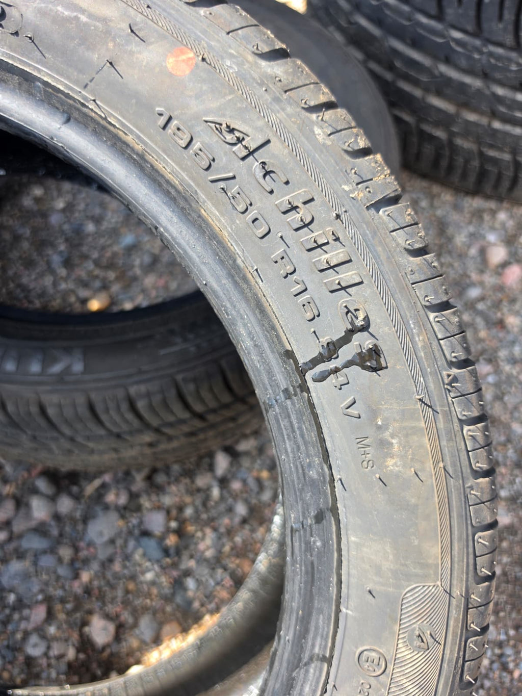 195/50R16 Single (1 Used Tire) Achilles 122