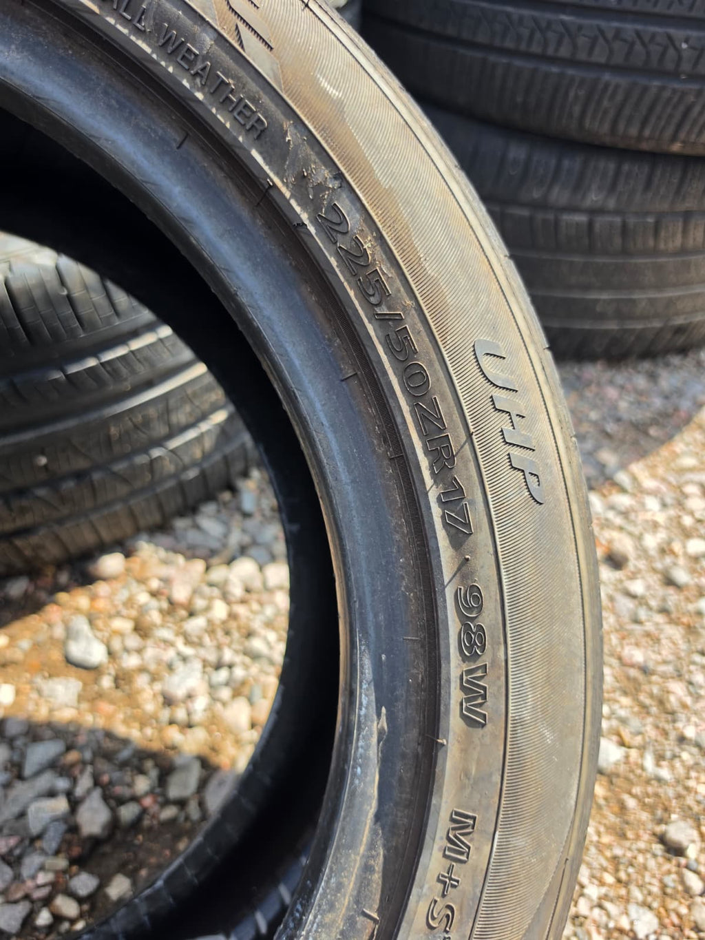 225/50R17 Single (1 Used Tire) Sentury Uhp