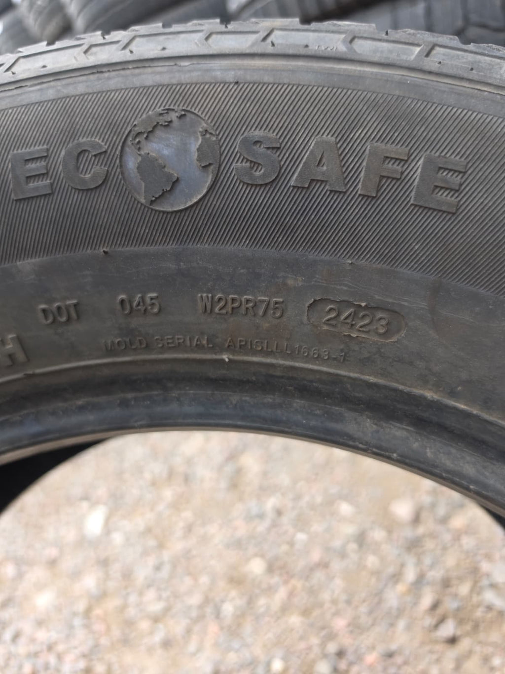 255/65R18 Pair (2 Used Tires) Advanta Sv T-01