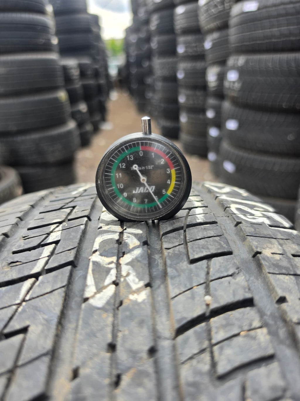 255/65R18 Pair (2 Used Tires) Advanta Sv T-01