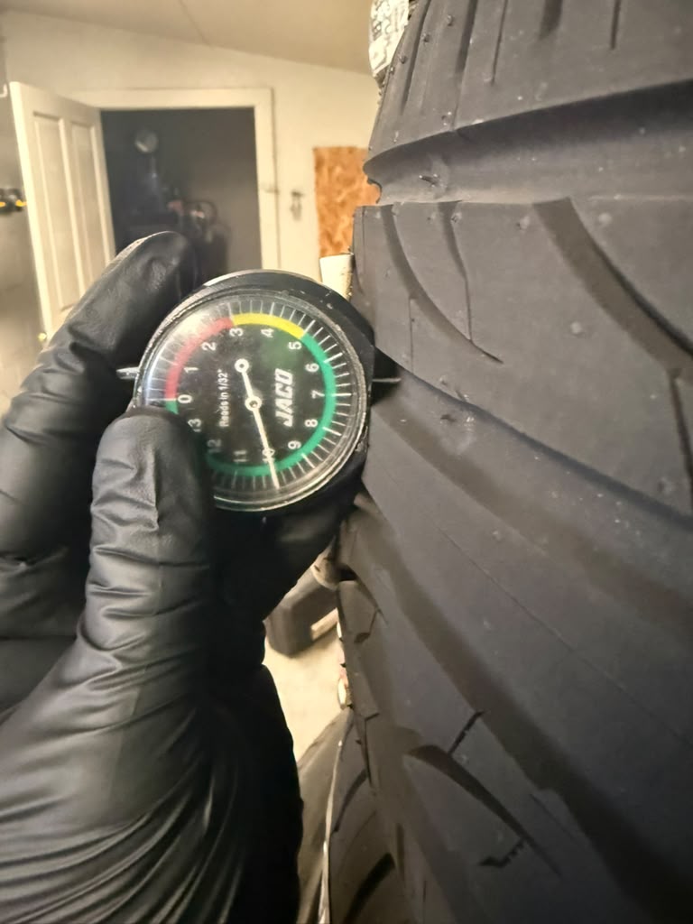 225/40R18 Set (Brand New Tires!!) Lexani Lx UhP207