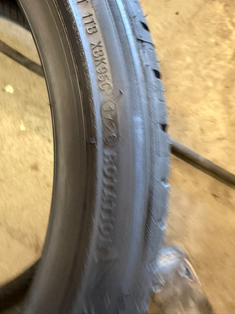 225/40R18 Set (Brand New Tires!!) Lexani Lx UhP207
