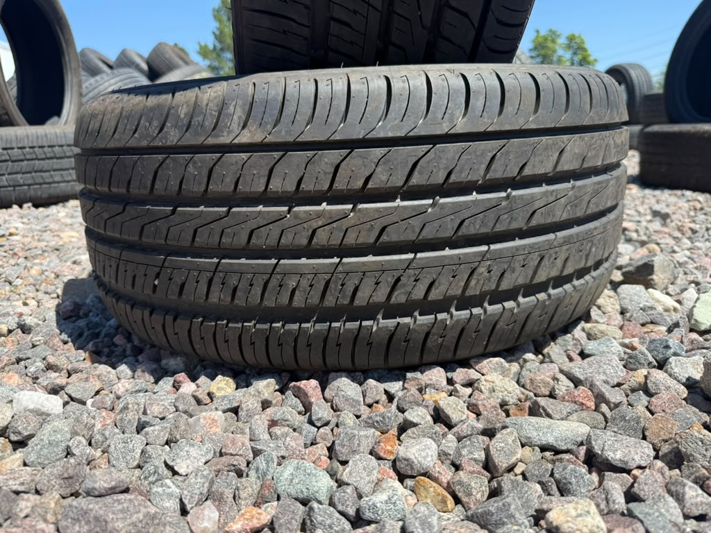 245/40R18 Pair (2 Like New Tires!!) Ironman Imove Gen 3 AS