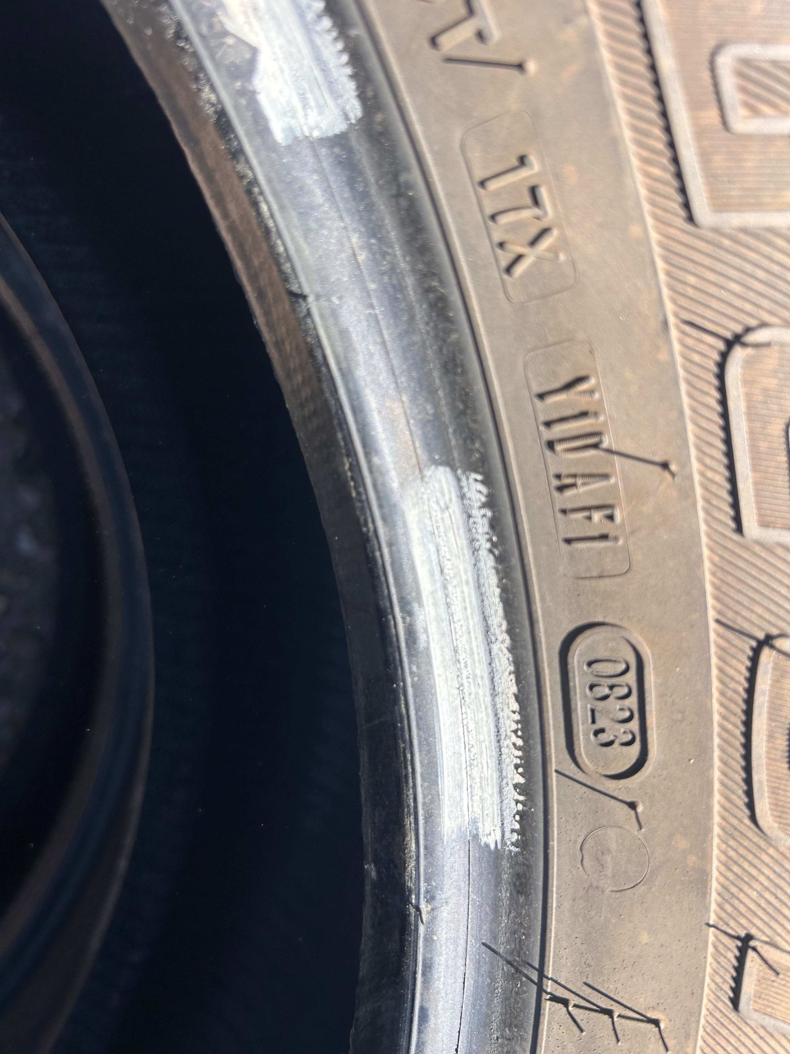 275/55R20 Pair (2 Used Tires) Bridgestone Dueler HL