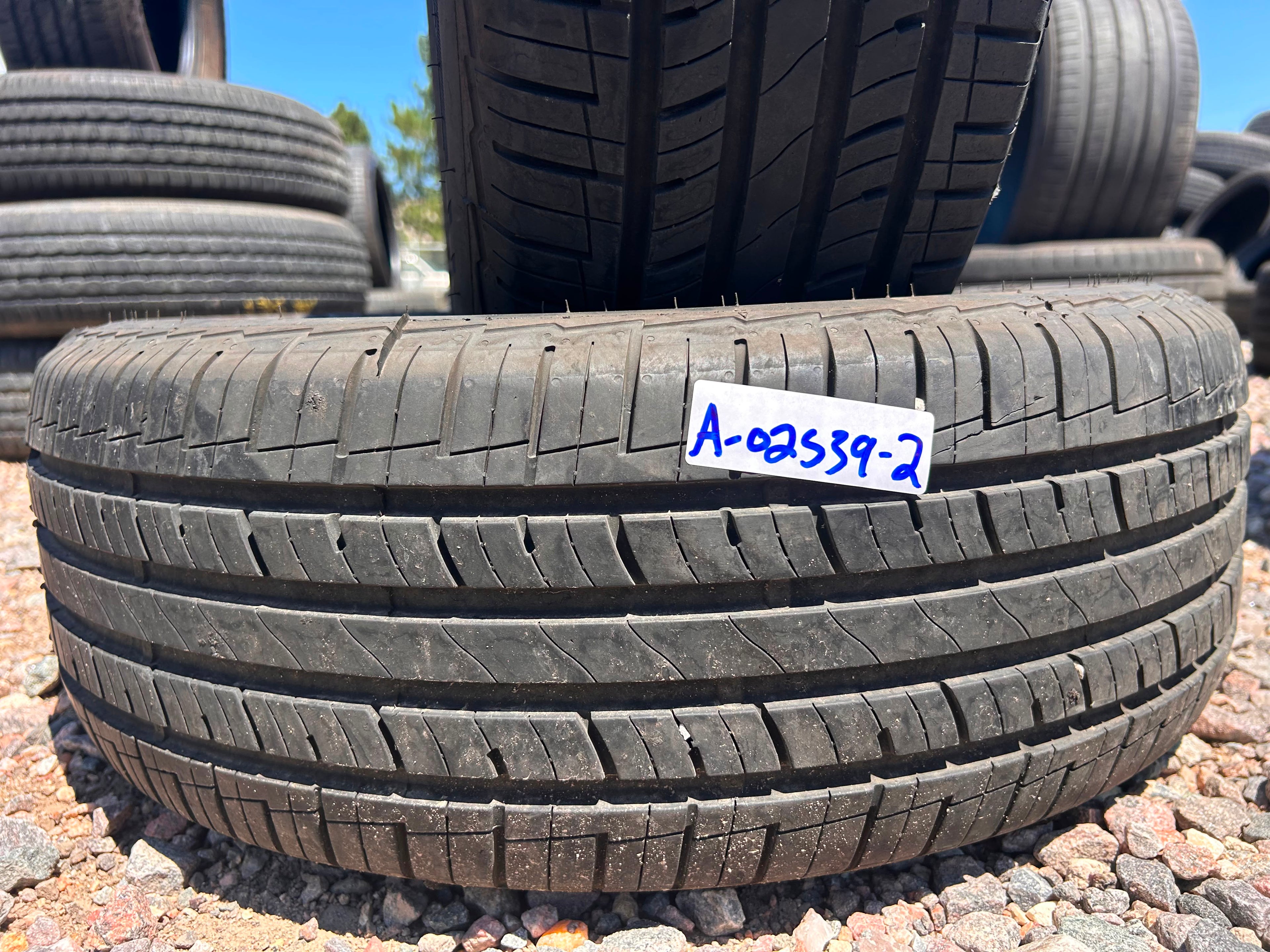 205/60R16 Pair (2 Used Tires) Mastercraft Stratus