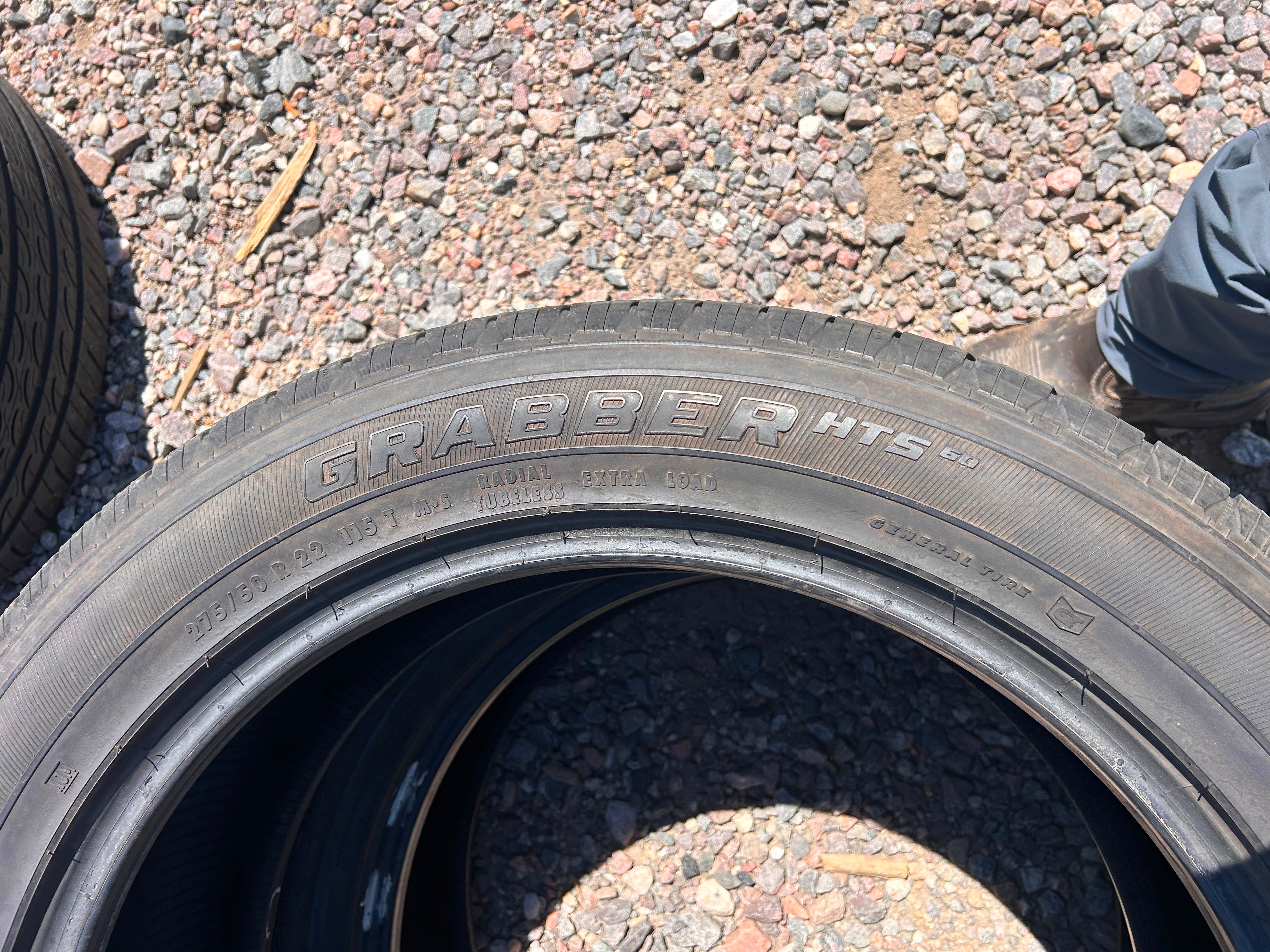 275/50R22 Pair (2 Used Tires) General Grabber HT5