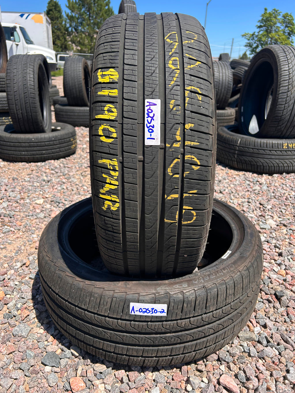 225/40R19 Pair (2 Used Tires) Pirelli Cinturato P7