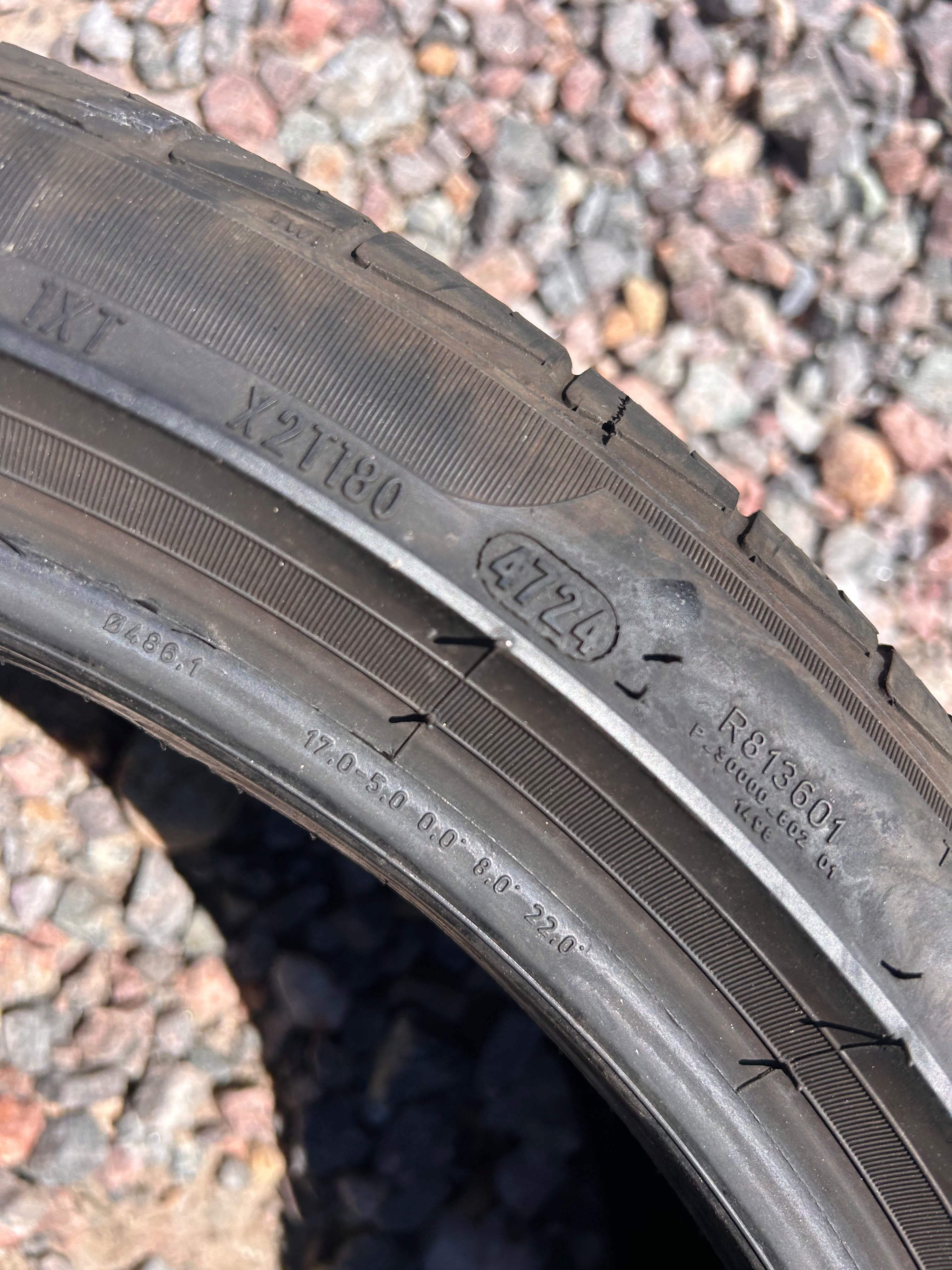 225/40R19 Pair (2 Used Tires) Pirelli Cinturato P7