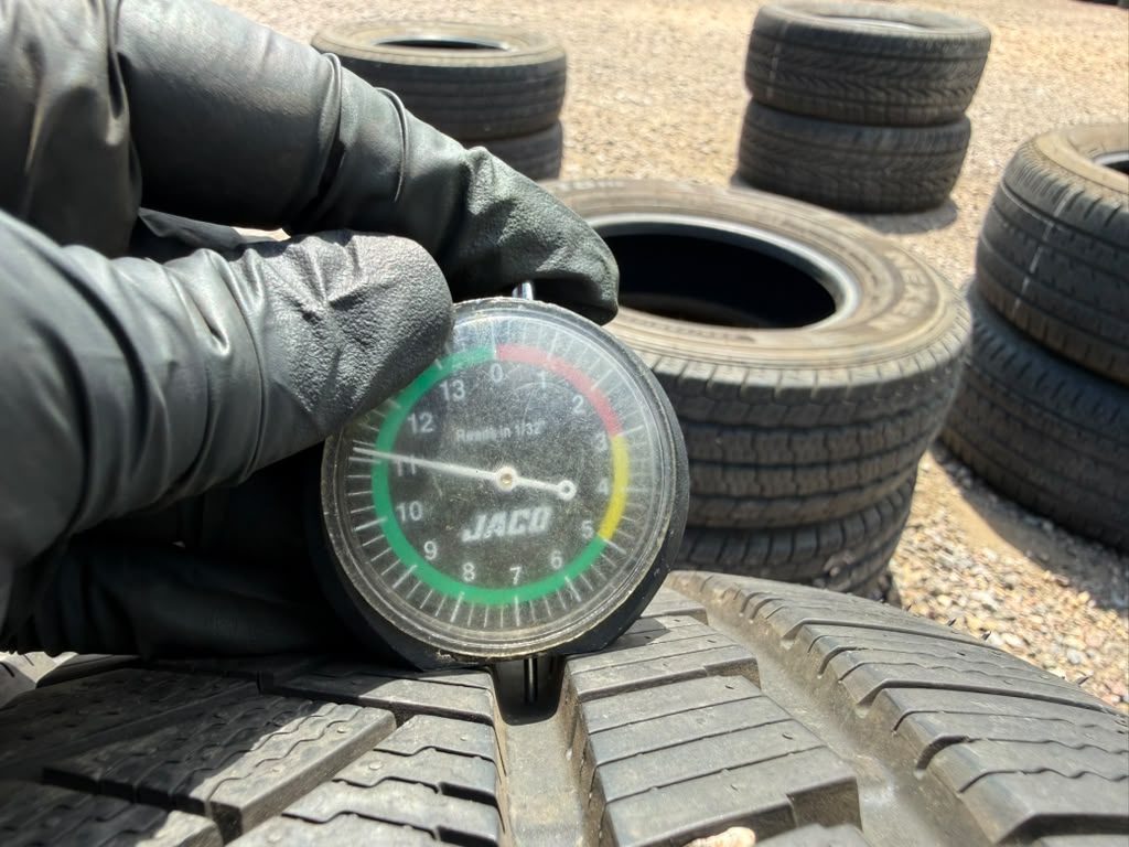 235/45R18 Pair (2 Like New Tires) Giti Weather Control