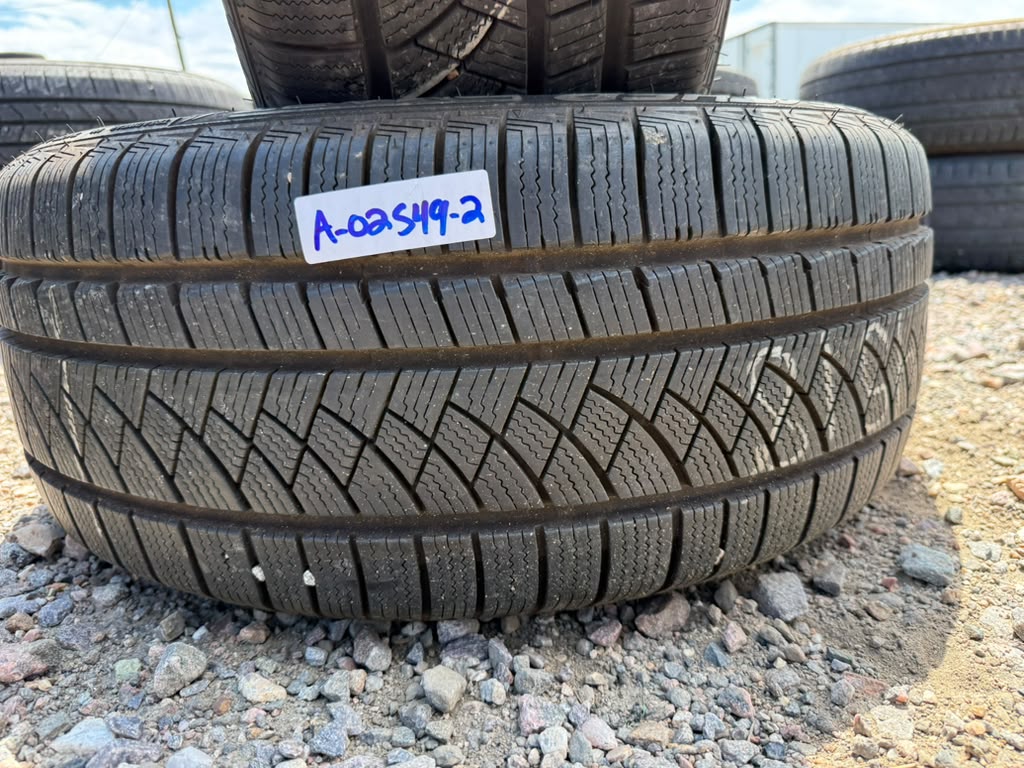 235/45R18 Pair (2 Like New Tires) Giti Weather Control