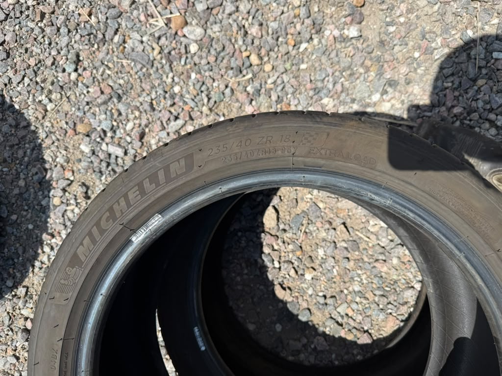 235/40R18 Pair (2 Used Tires) Michelin Pilot Sport 4