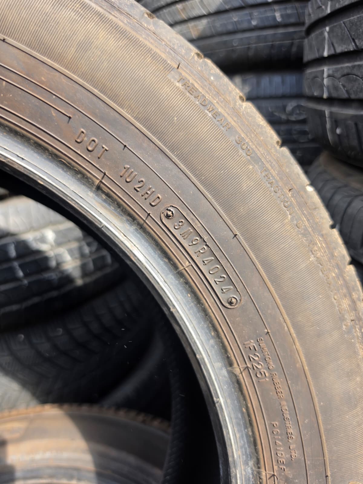 225/60R18 Pair (2 Used Tires) Dunlop Grandtrek PT20