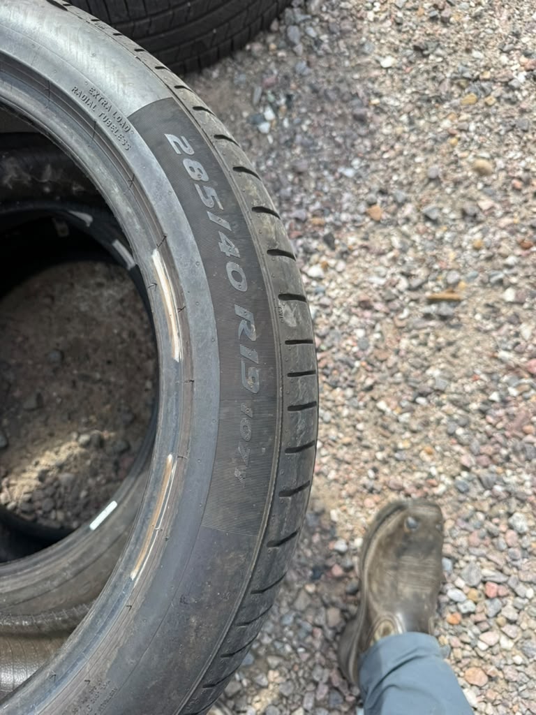 285/40R19 Pair (2 Used Tires) Pirelli Pzero