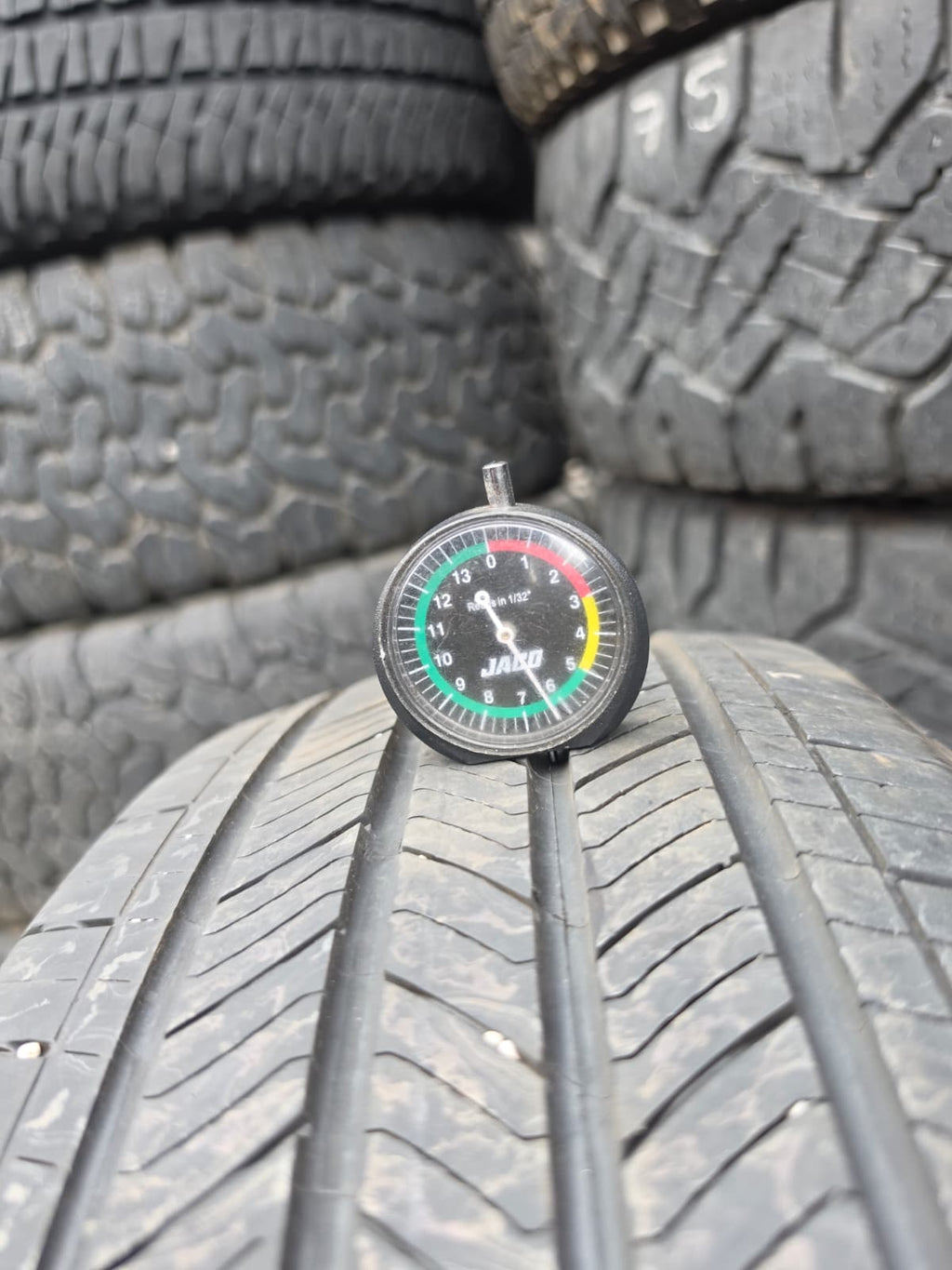 225/60R18 Pair (2 Used Tires) Michelin Primacy