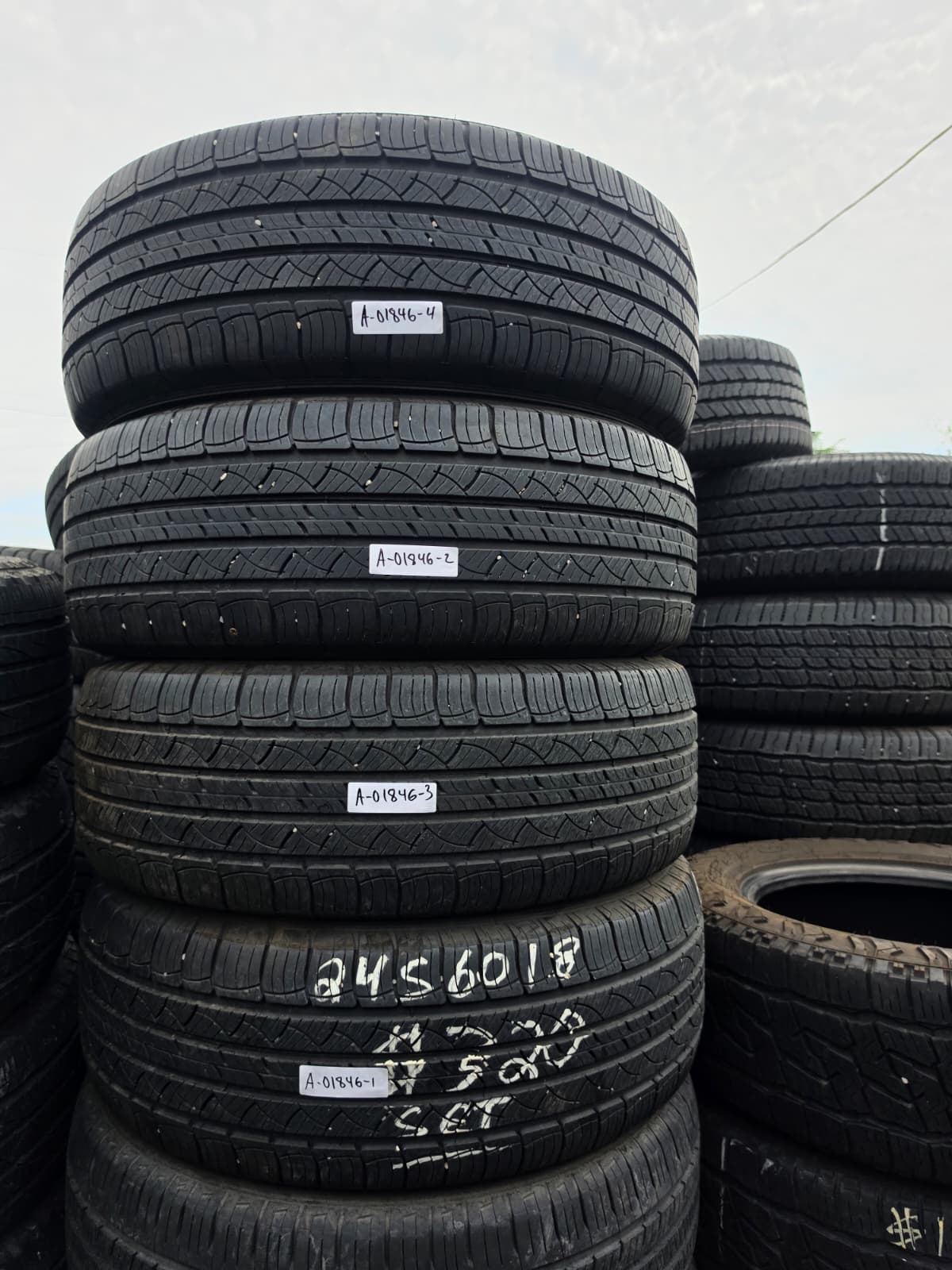 245/60R18 Set (4 Used Tires) Michelin Latitude