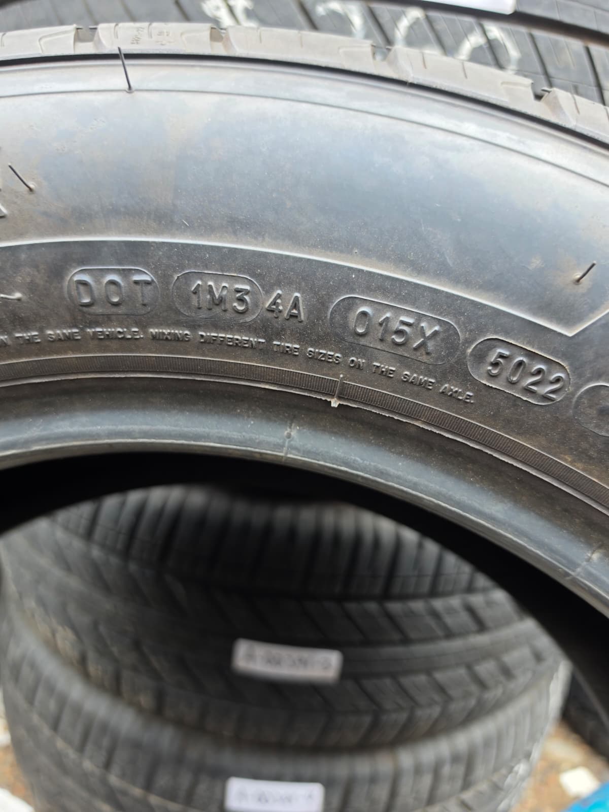 245/60R18 Set (4 Used Tires) Michelin Latitude